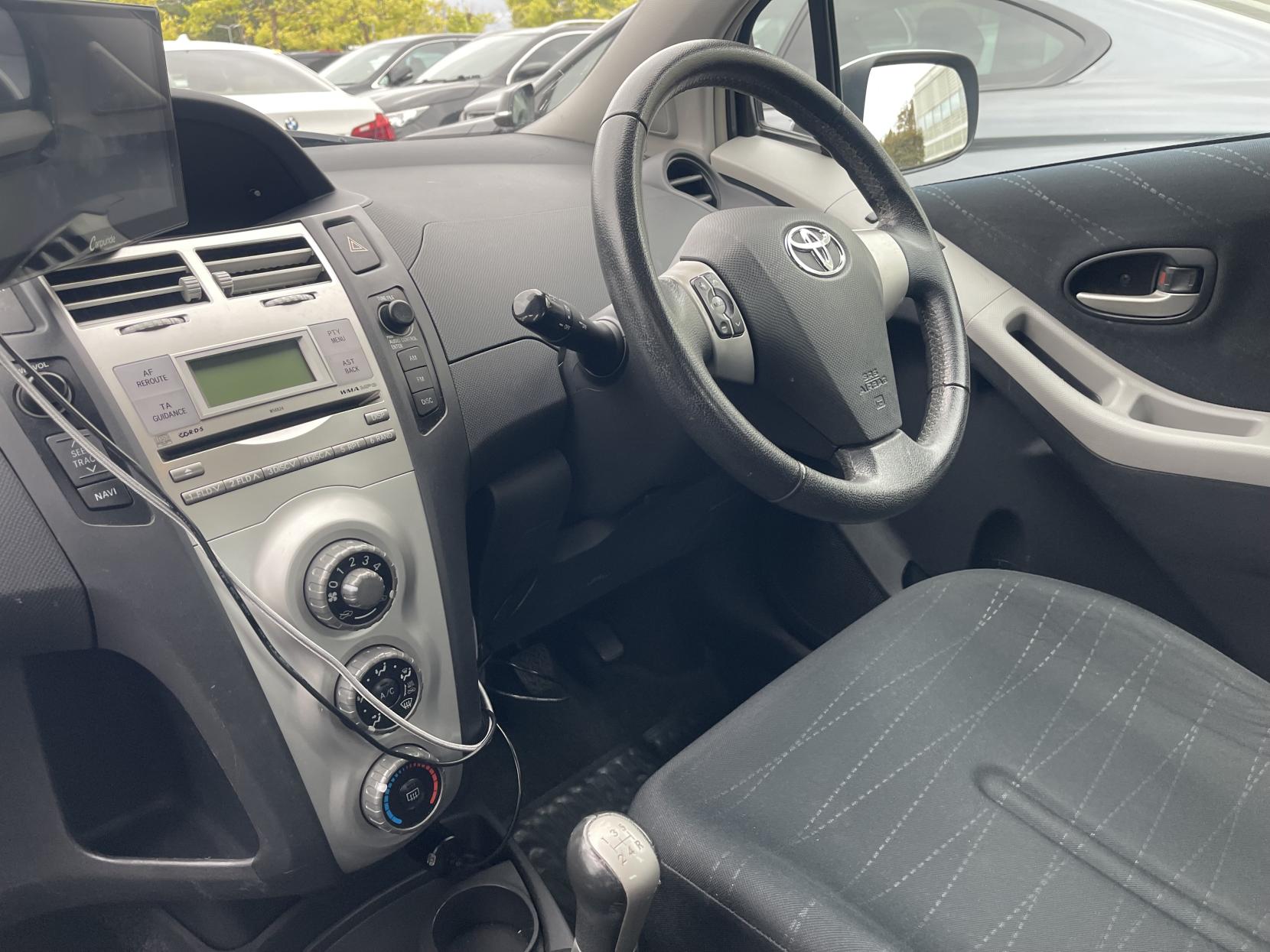 Toyota Yaris 1.3 VVT-i TR Hatchback 5dr Petrol Manual (141 g/km, 85 bhp)