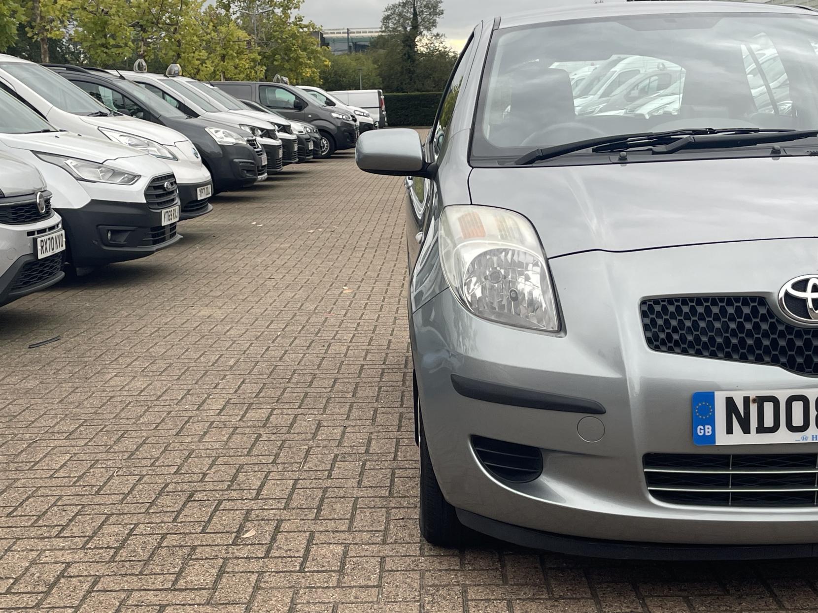 Toyota Yaris 1.3 VVT-i TR Hatchback 5dr Petrol Manual (141 g/km, 85 bhp)