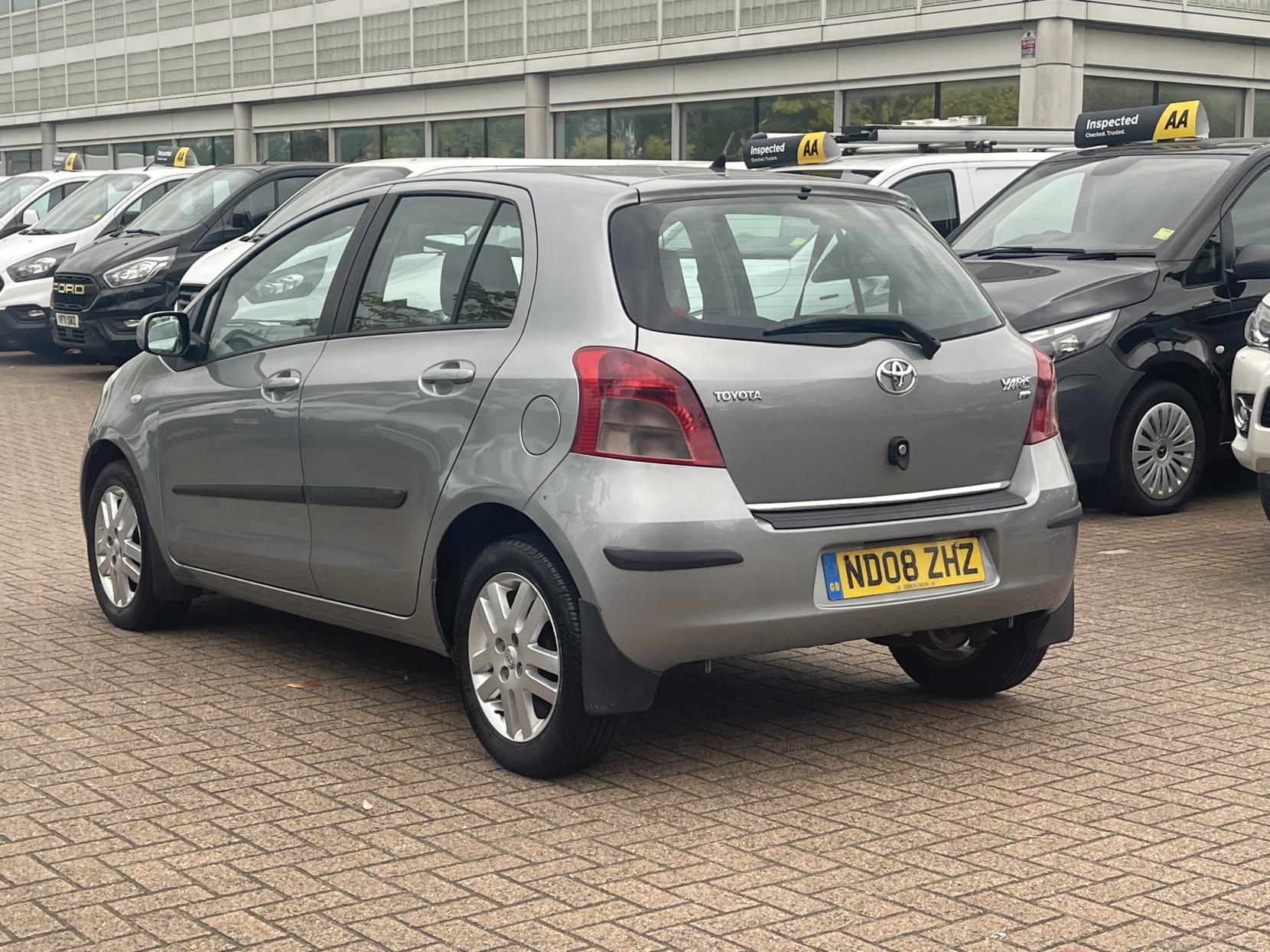 Toyota Yaris 1.3 VVT-i TR Hatchback 5dr Petrol Manual (141 g/km, 85 bhp)