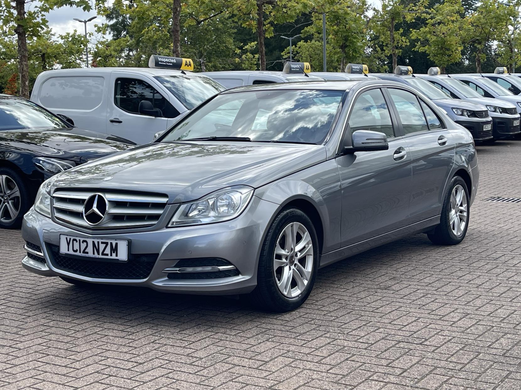 Mercedes-Benz C Class 1.6 C180 BlueEfficiency Executive SE Saloon 4dr Petrol G-Tronic+ Euro 5 (s/s) (156 ps)