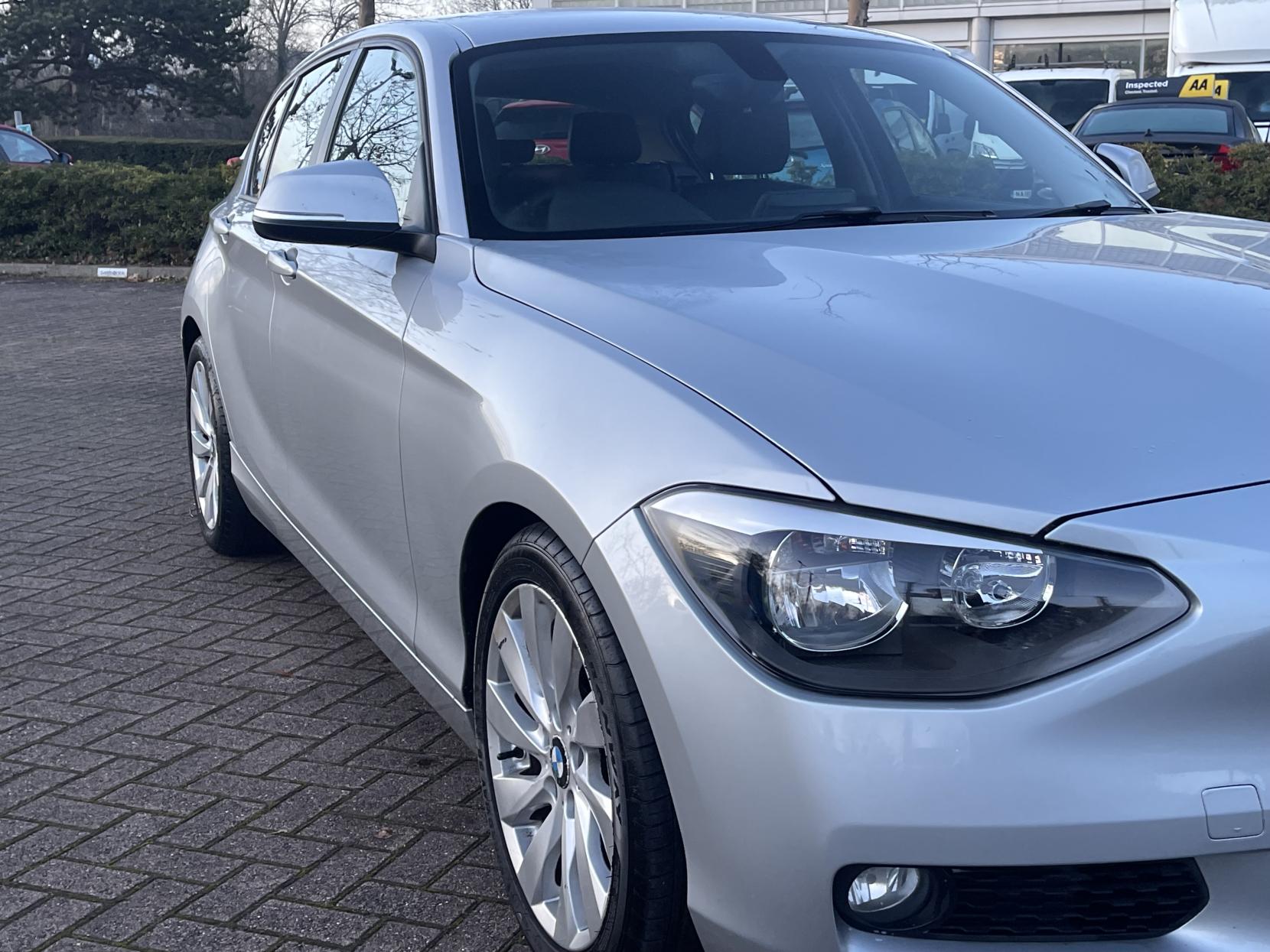 BMW 1 Series 1.6 118i SE Hatchback 5dr Petrol Auto Euro 5 (s/s) (170 ps)