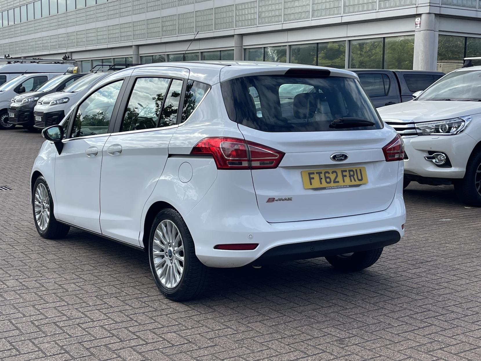 Ford B-Max 1.6 Titanium MPV 5dr Petrol Powershift Euro 5 (105 ps)