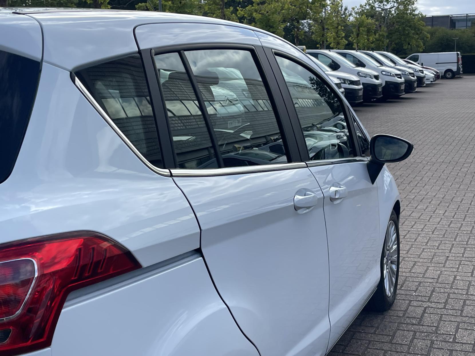 Ford B-Max 1.6 Titanium MPV 5dr Petrol Powershift Euro 5 (105 ps)