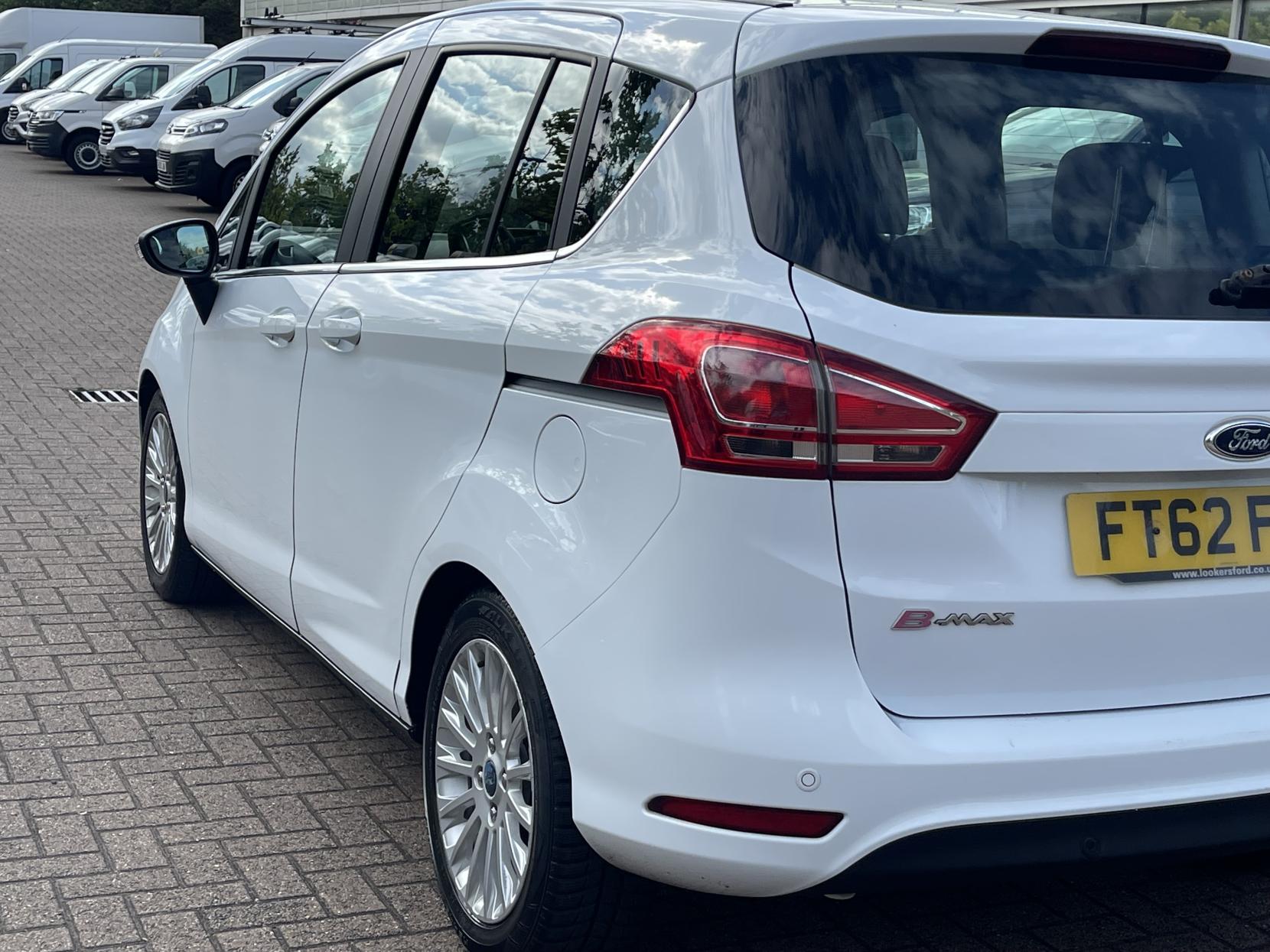 Ford B-Max 1.6 Titanium MPV 5dr Petrol Powershift Euro 5 (105 ps)