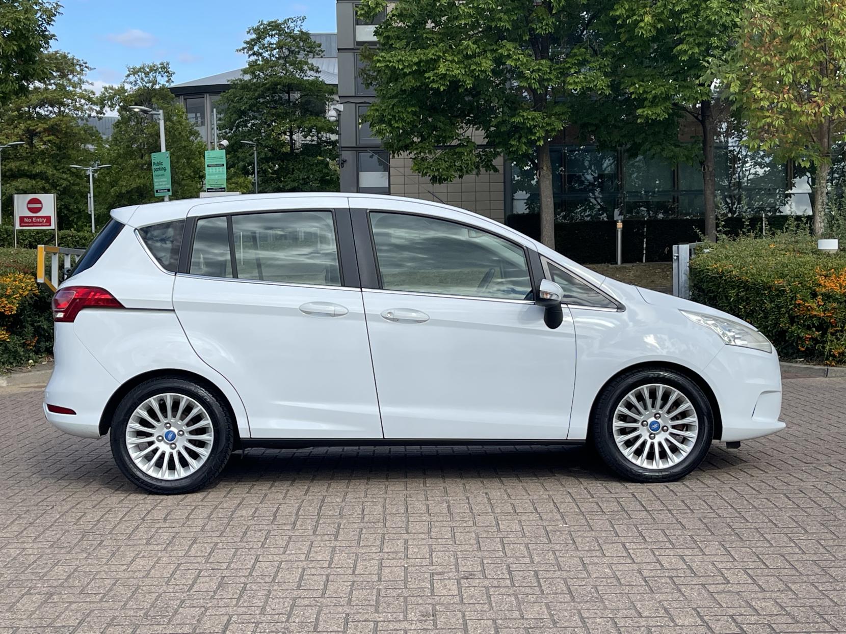 Ford B-Max 1.6 Titanium MPV 5dr Petrol Powershift Euro 5 (105 ps)