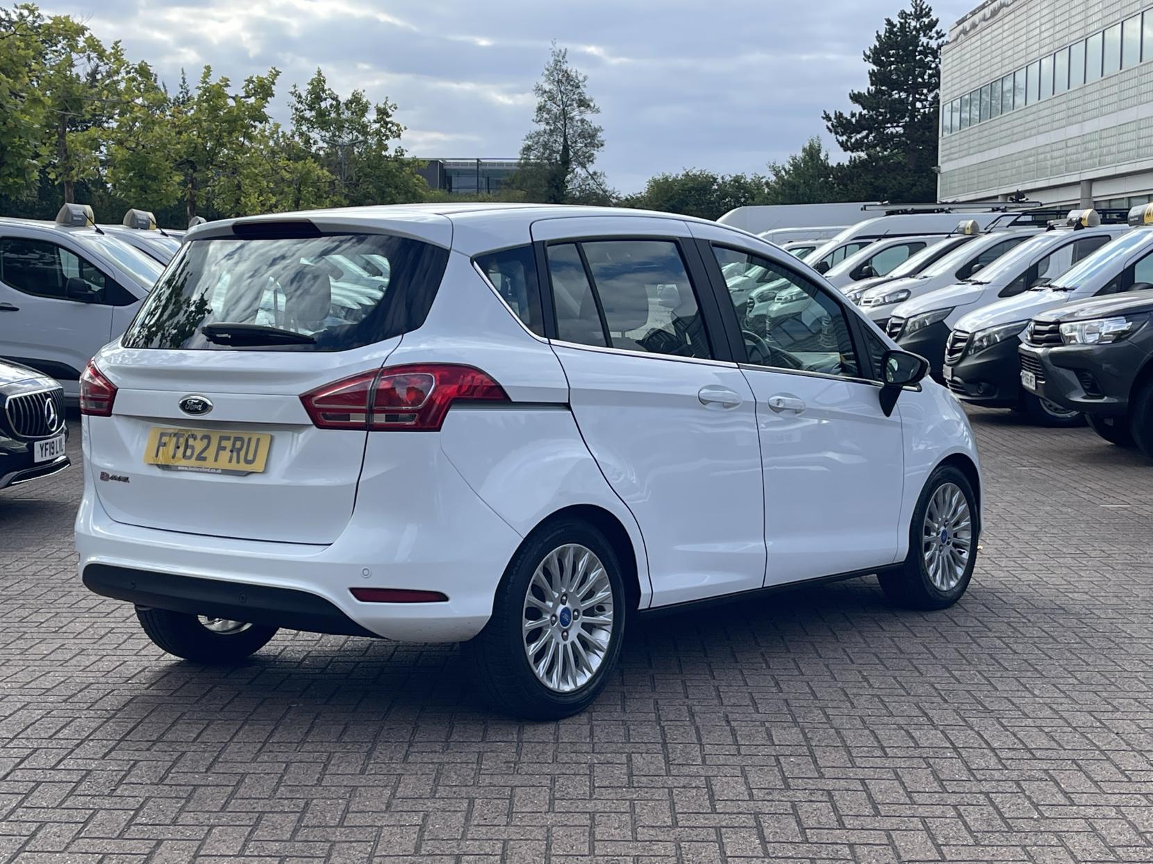 Ford B-Max 1.6 Titanium MPV 5dr Petrol Powershift Euro 5 (105 ps)