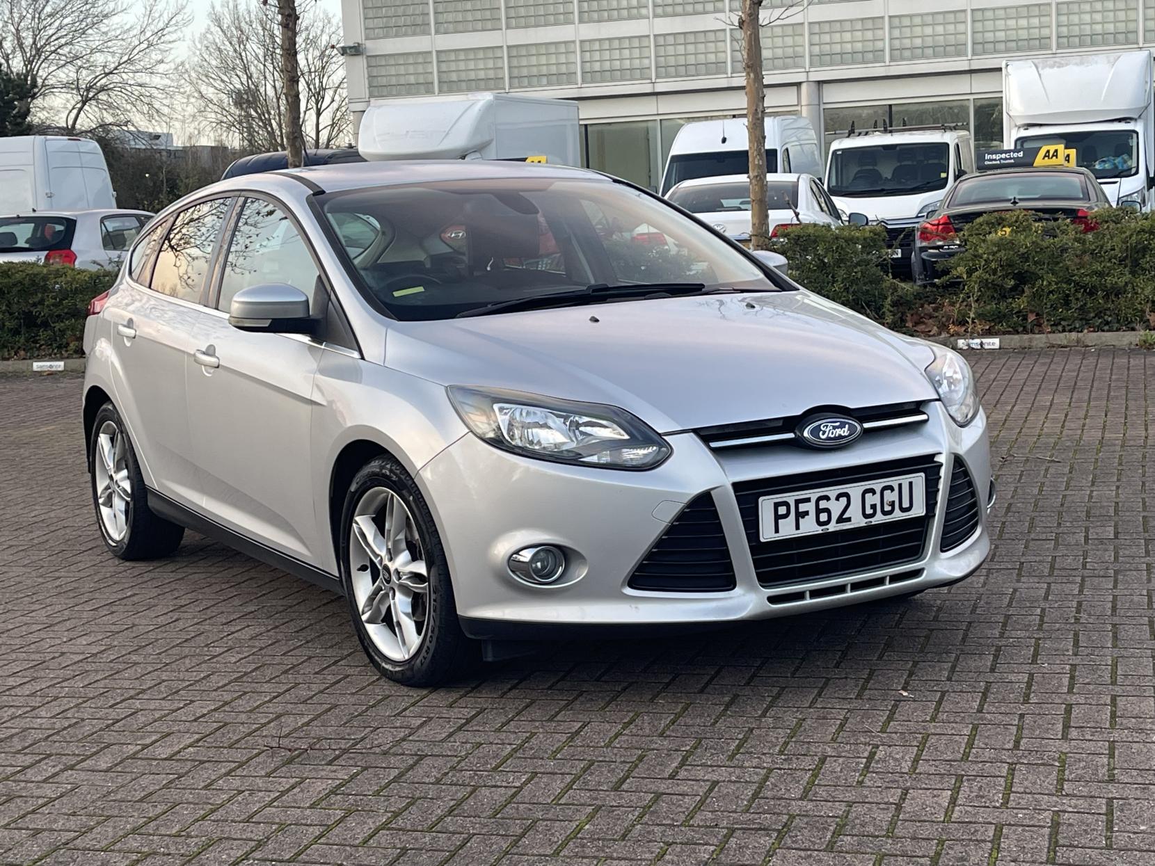 Ford Focus 1.0T EcoBoost Titanium Hatchback 5dr Petrol Manual Euro 5 (s/s) (125 ps)