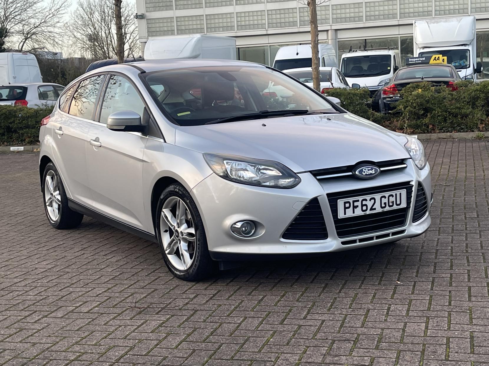 Ford Focus 1.0T EcoBoost Titanium Hatchback 5dr Petrol Manual Euro 5 (s/s) (125 ps)