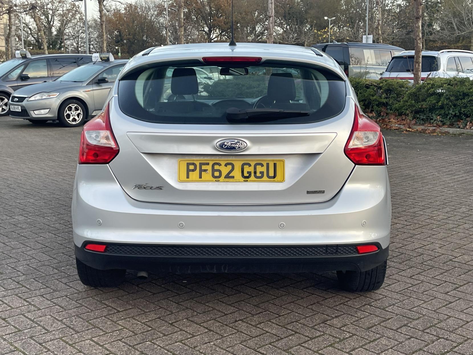 Ford Focus 1.0T EcoBoost Titanium Hatchback 5dr Petrol Manual Euro 5 (s/s) (125 ps)