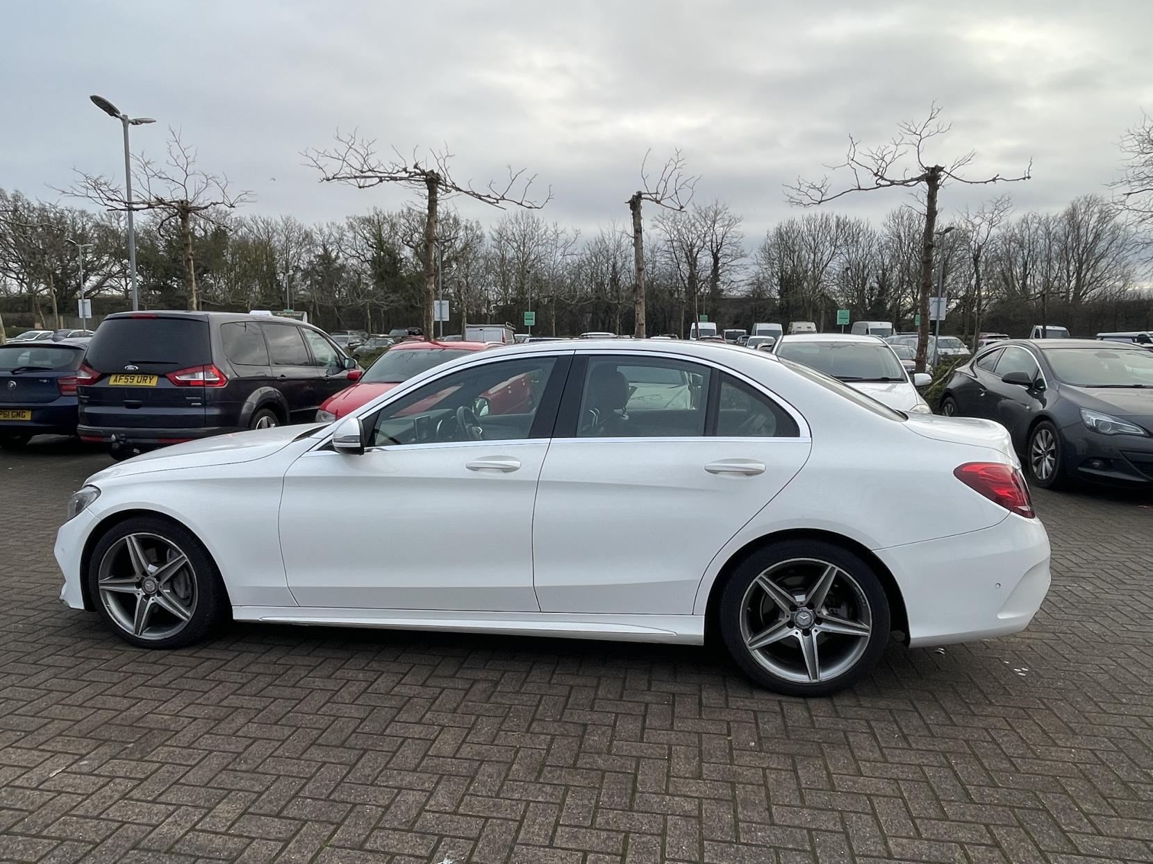 Mercedes-Benz C Class 2.1 C220d AMG Line Saloon 4dr Diesel Manual Euro 6 (s/s) (170 ps)