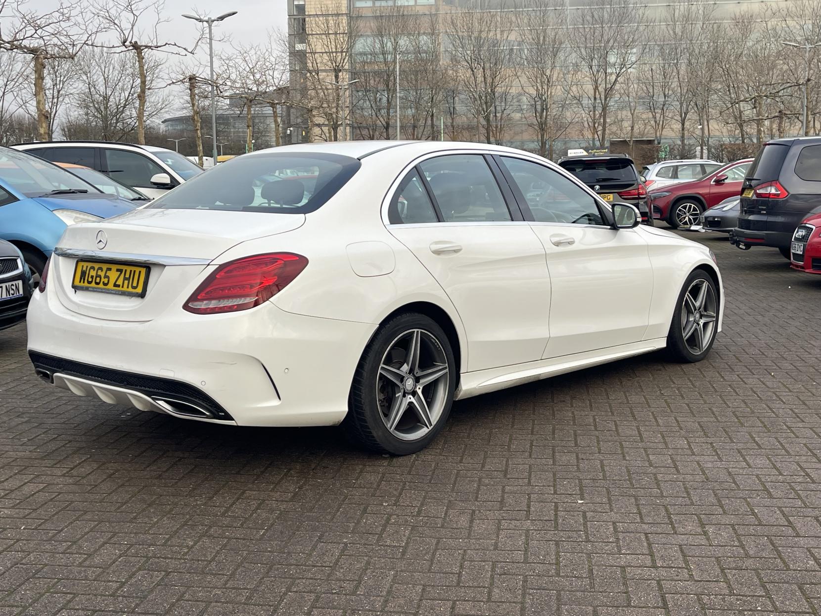 Mercedes-Benz C Class 2.1 C220d AMG Line Saloon 4dr Diesel Manual Euro 6 (s/s) (170 ps)