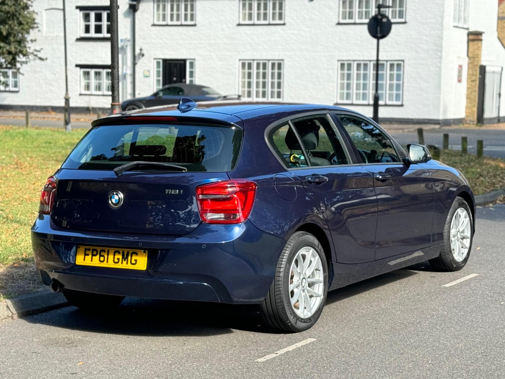 BMW 1 Series 1.6 116i SE Hatchback 5dr Petrol Manual Euro 5 (s/s) (136 ps)