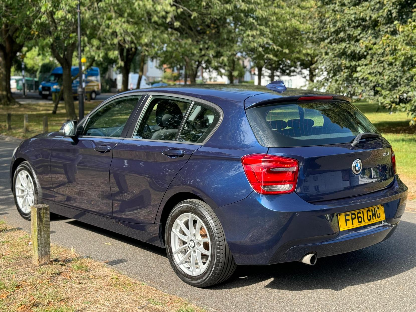 BMW 1 Series 1.6 116i SE Hatchback 5dr Petrol Manual Euro 5 (s/s) (136 ps)