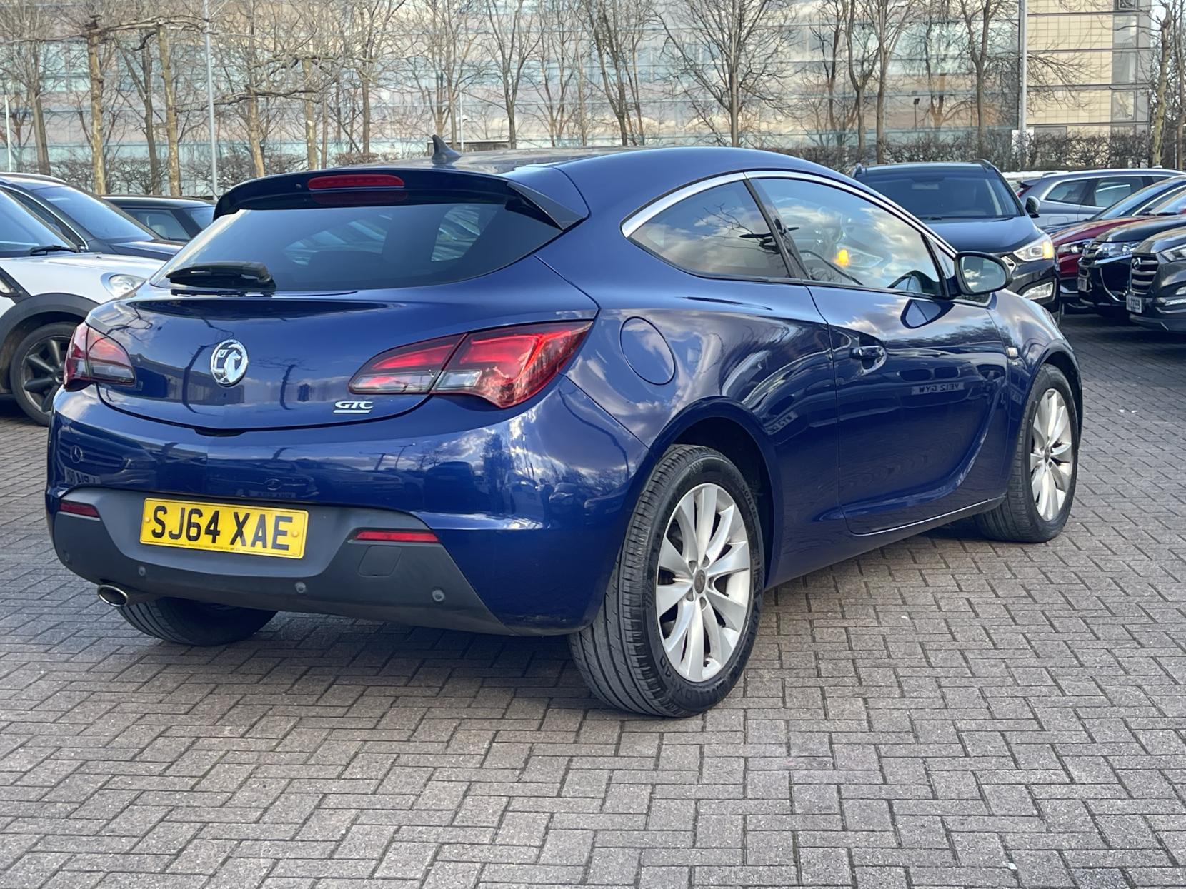 Vauxhall Astra GTC 1.4T SRi Coupe 3dr Petrol Manual Euro 5 (s/s) (140 ps)