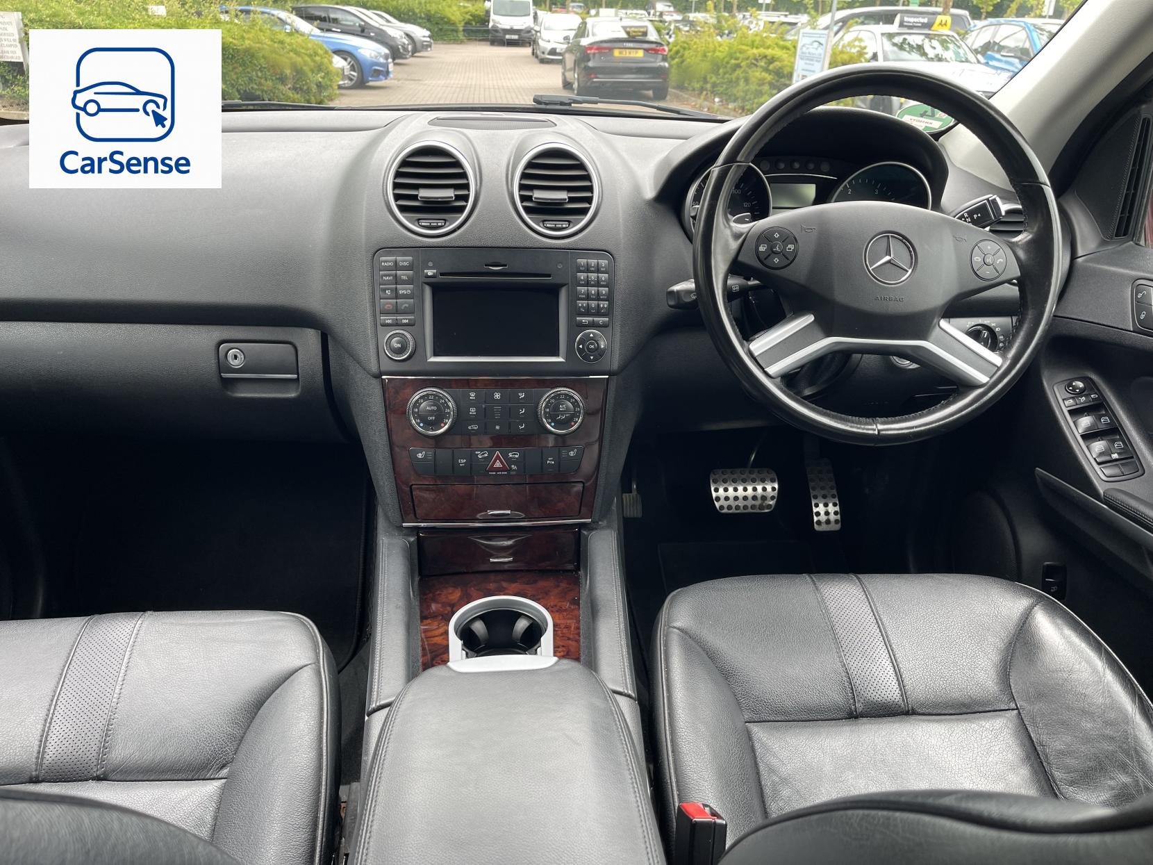 Mercedes-Benz M Class 3.0 ML350 CDI V6 BlueEfficiency SE SUV 5dr Diesel Tiptronic 4WD Euro 5 (231 ps)