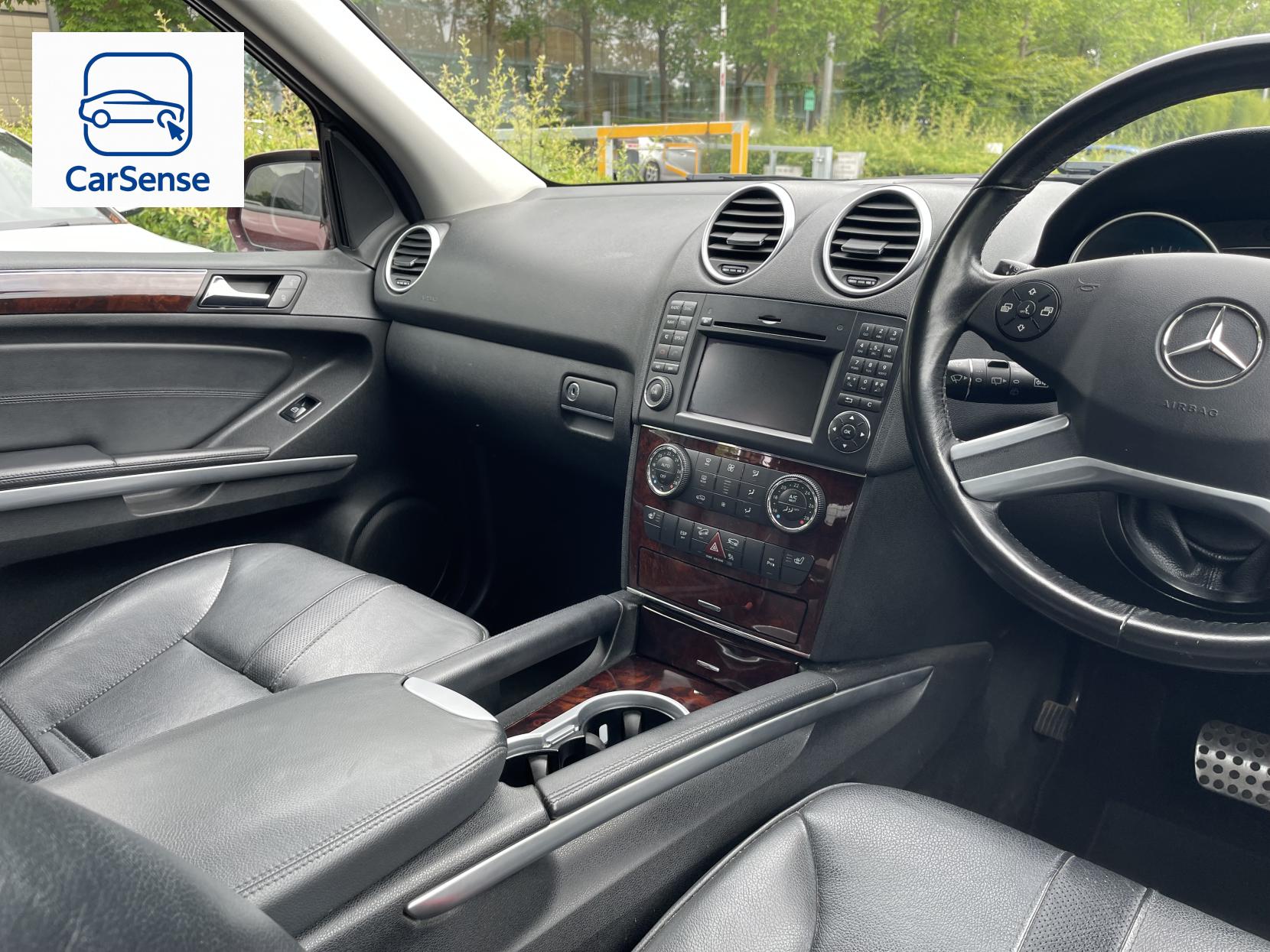 Mercedes-Benz M Class 3.0 ML350 CDI V6 BlueEfficiency SE SUV 5dr Diesel Tiptronic 4WD Euro 5 (231 ps)