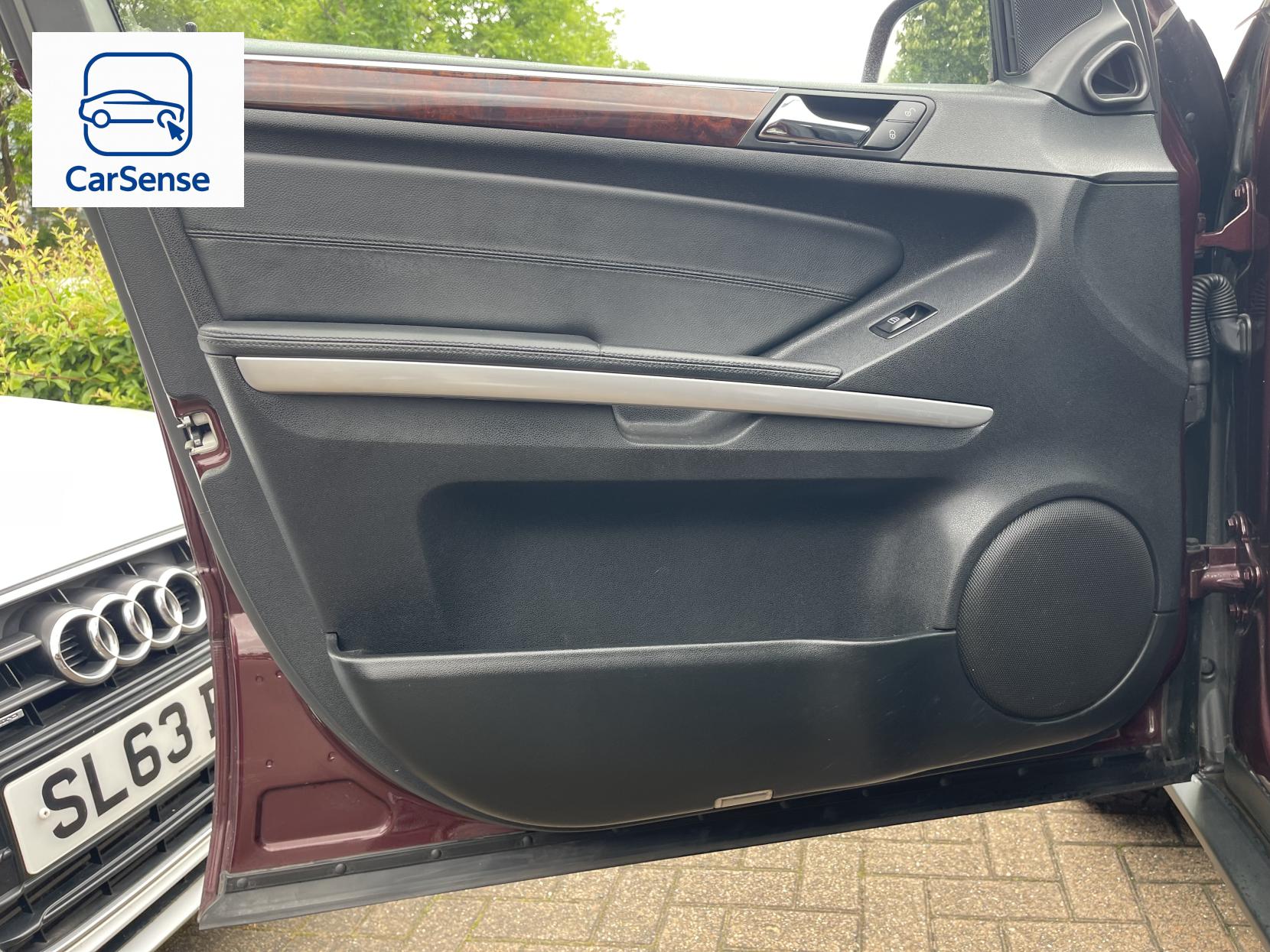 Mercedes-Benz M Class 3.0 ML350 CDI V6 BlueEfficiency SE SUV 5dr Diesel Tiptronic 4WD Euro 5 (231 ps)