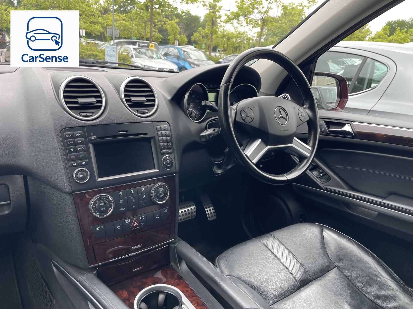 Mercedes-Benz M Class 3.0 ML350 CDI V6 BlueEfficiency SE SUV 5dr Diesel Tiptronic 4WD Euro 5 (231 ps)