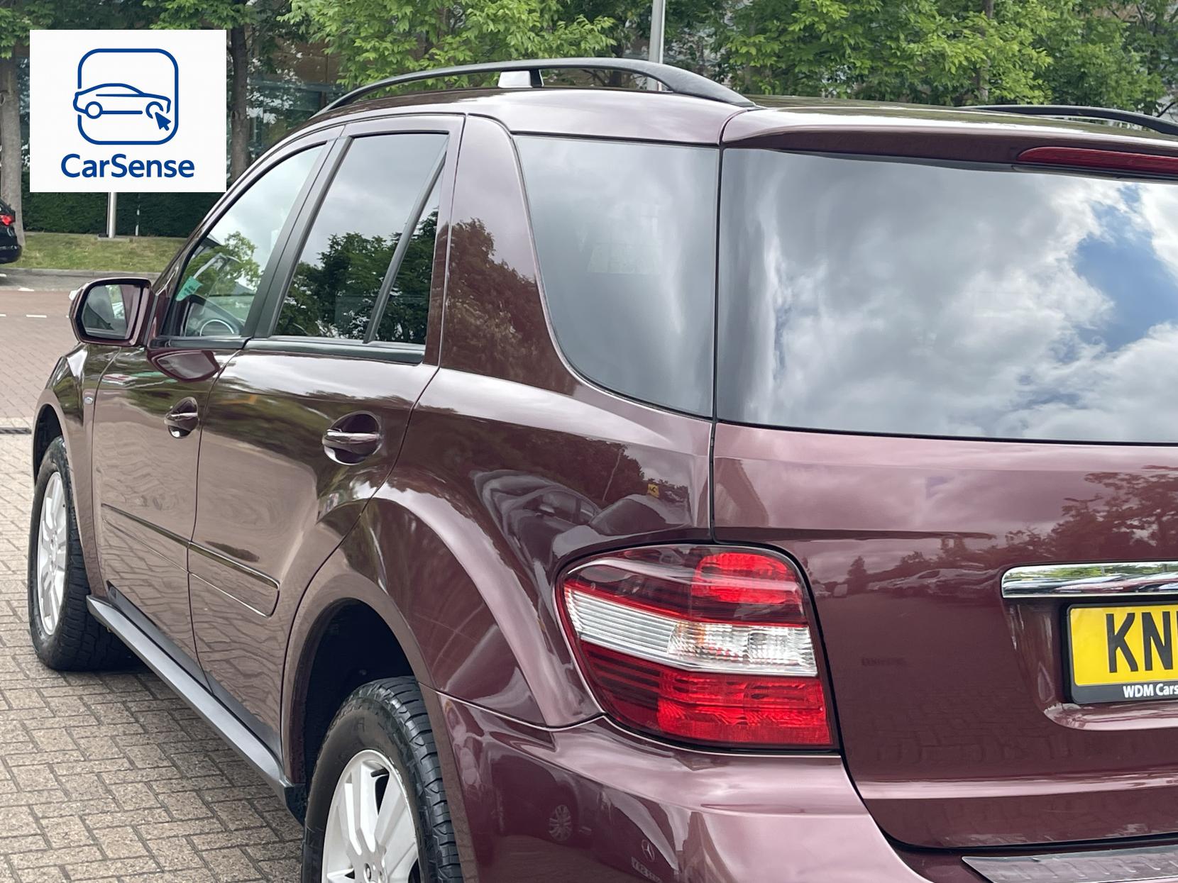 Mercedes-Benz M Class 3.0 ML350 CDI V6 BlueEfficiency SE SUV 5dr Diesel Tiptronic 4WD Euro 5 (231 ps)
