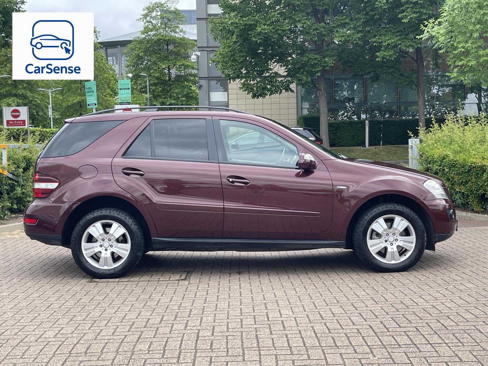 Mercedes-Benz M Class 3.0 ML350 CDI V6 BlueEfficiency SE SUV 5dr Diesel Tiptronic 4WD Euro 5 (231 ps)