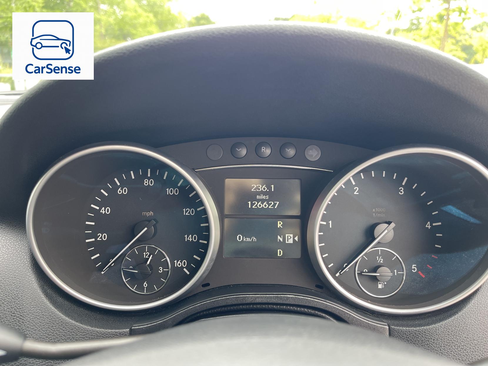 Mercedes-Benz M Class 3.0 ML350 CDI V6 BlueEfficiency SE SUV 5dr Diesel Tiptronic 4WD Euro 5 (231 ps)
