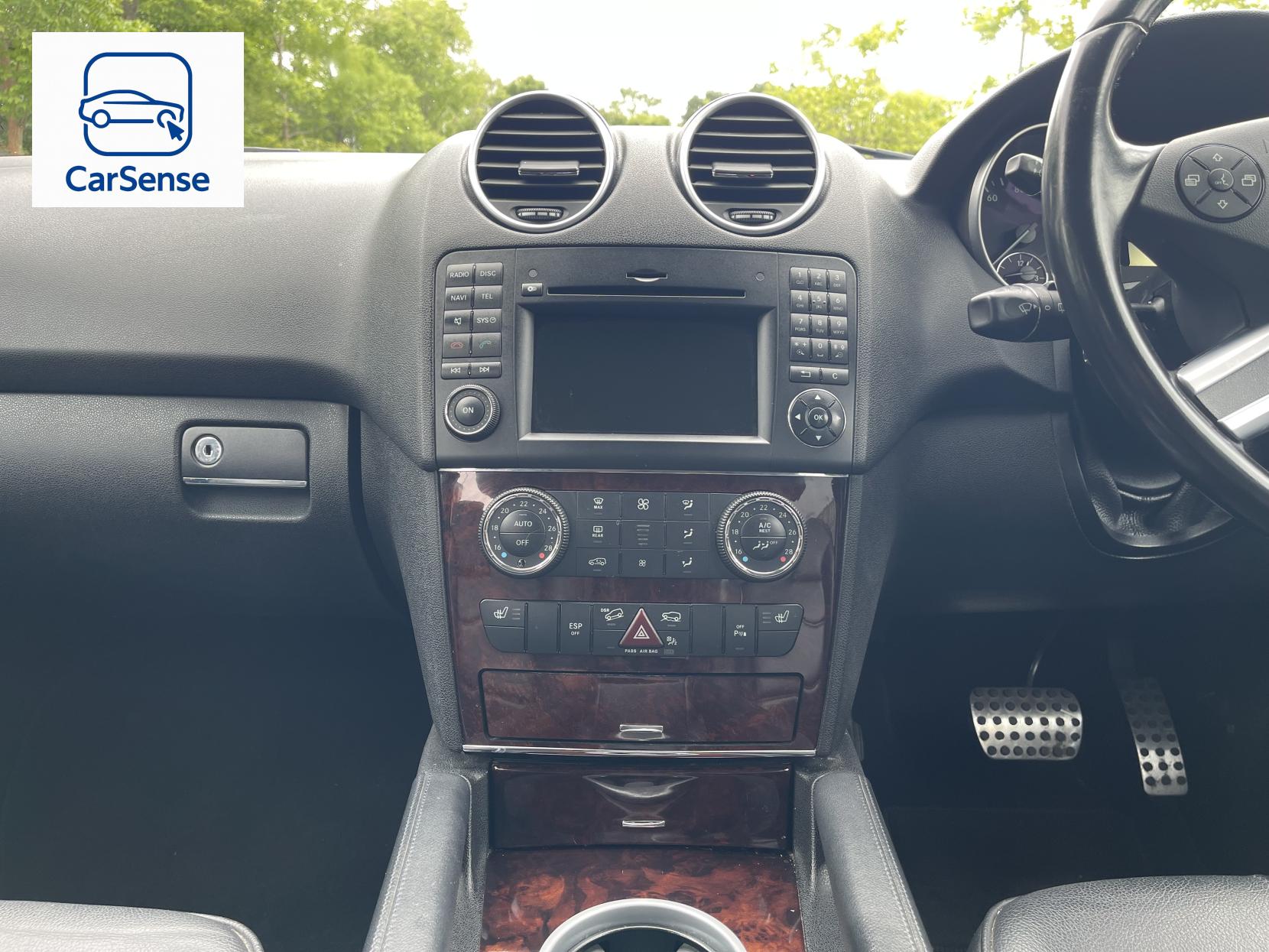 Mercedes-Benz M Class 3.0 ML350 CDI V6 BlueEfficiency SE SUV 5dr Diesel Tiptronic 4WD Euro 5 (231 ps)