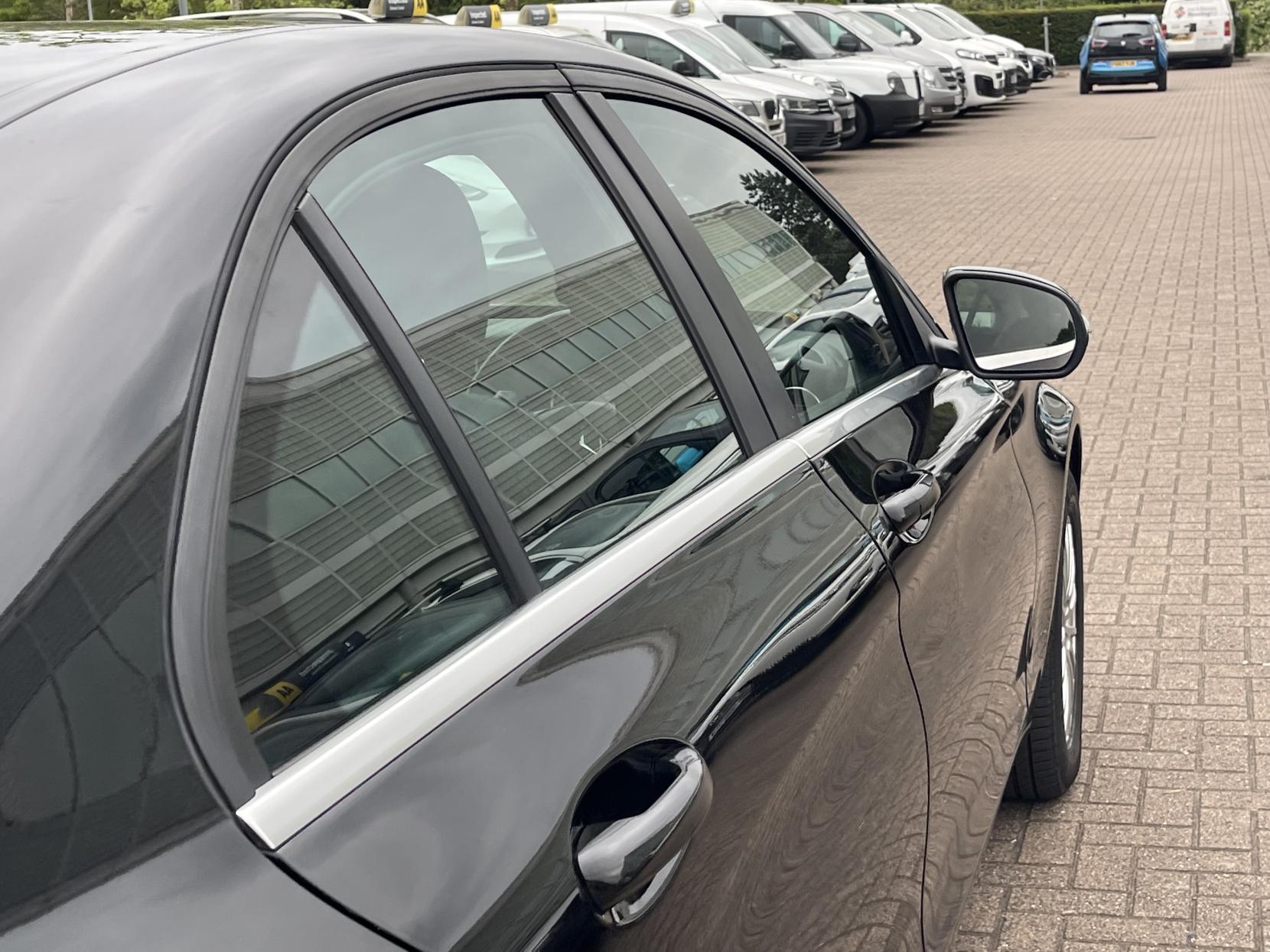 Mercedes-Benz C Class 2.1 C220 BlueTEC SE Saloon 4dr Diesel G-Tronic+ Euro 6 (s/s) (170 ps)
