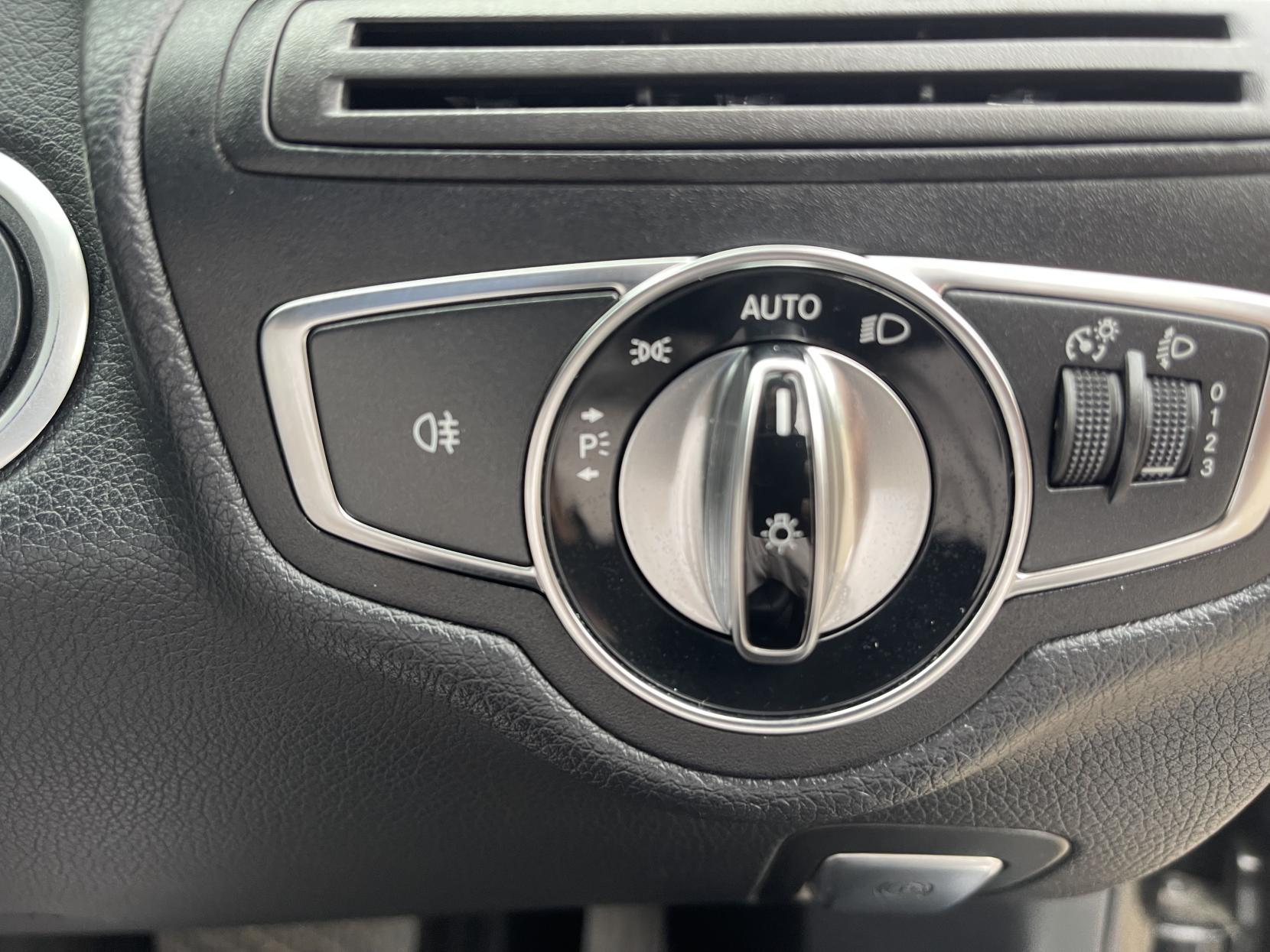 Mercedes-Benz C Class 2.1 C220 BlueTEC SE Saloon 4dr Diesel G-Tronic+ Euro 6 (s/s) (170 ps)