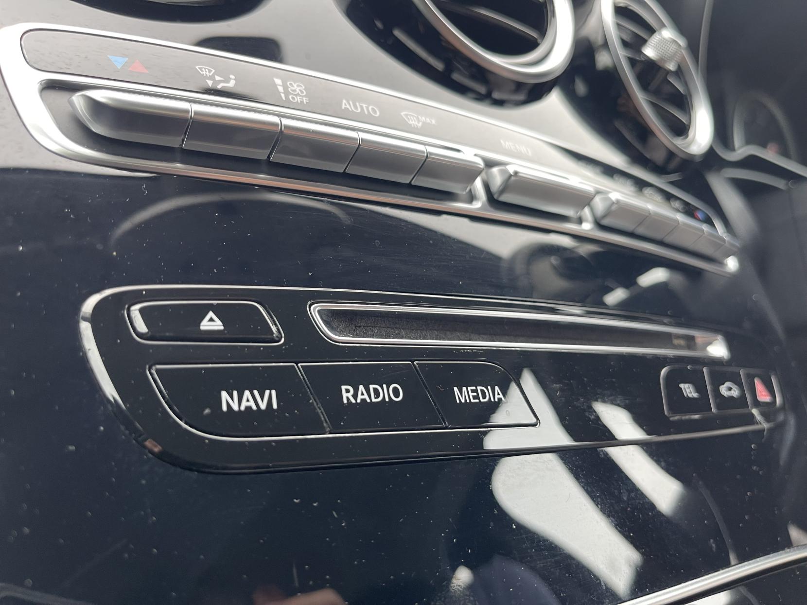 Mercedes-Benz C Class 2.1 C220 BlueTEC SE Saloon 4dr Diesel G-Tronic+ Euro 6 (s/s) (170 ps)