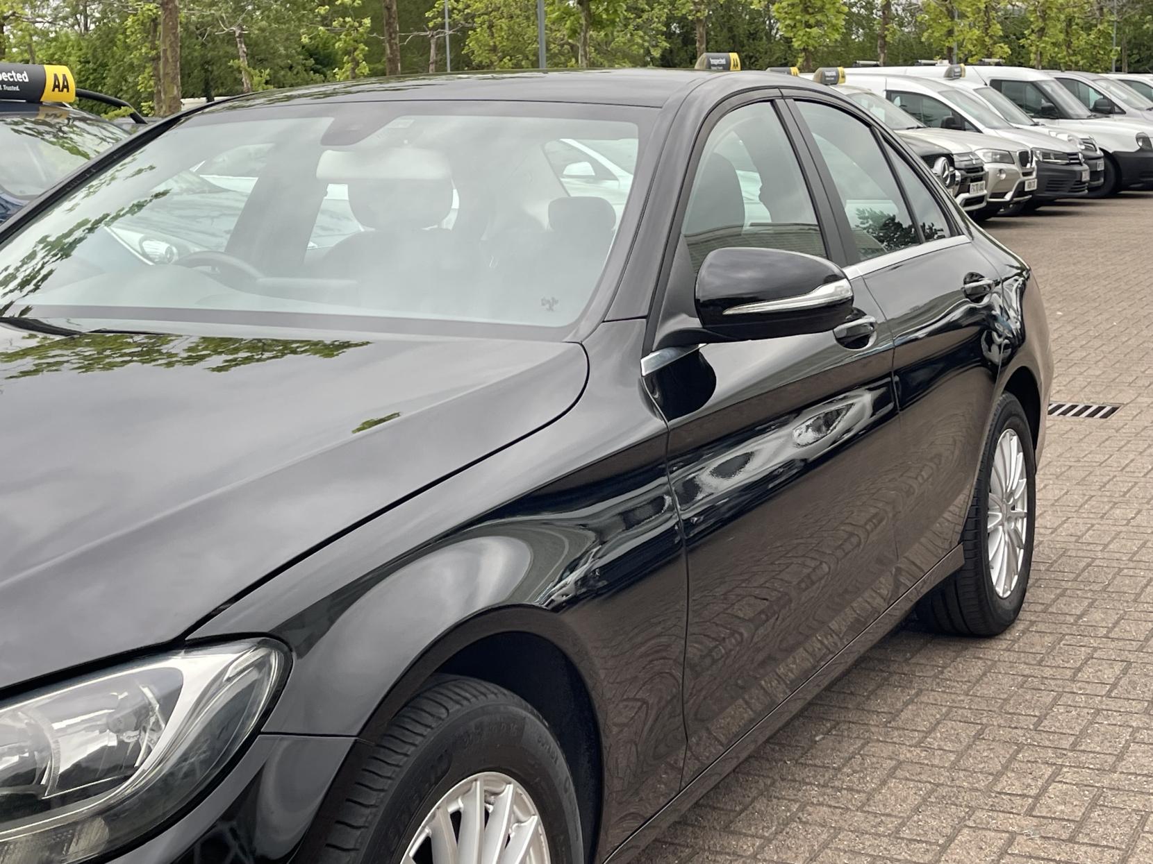 Mercedes-Benz C Class 2.1 C220 BlueTEC SE Saloon 4dr Diesel G-Tronic+ Euro 6 (s/s) (170 ps)