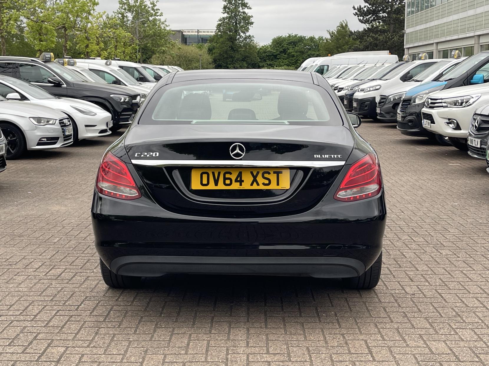 Mercedes-Benz C Class 2.1 C220 BlueTEC SE Saloon 4dr Diesel G-Tronic+ Euro 6 (s/s) (170 ps)