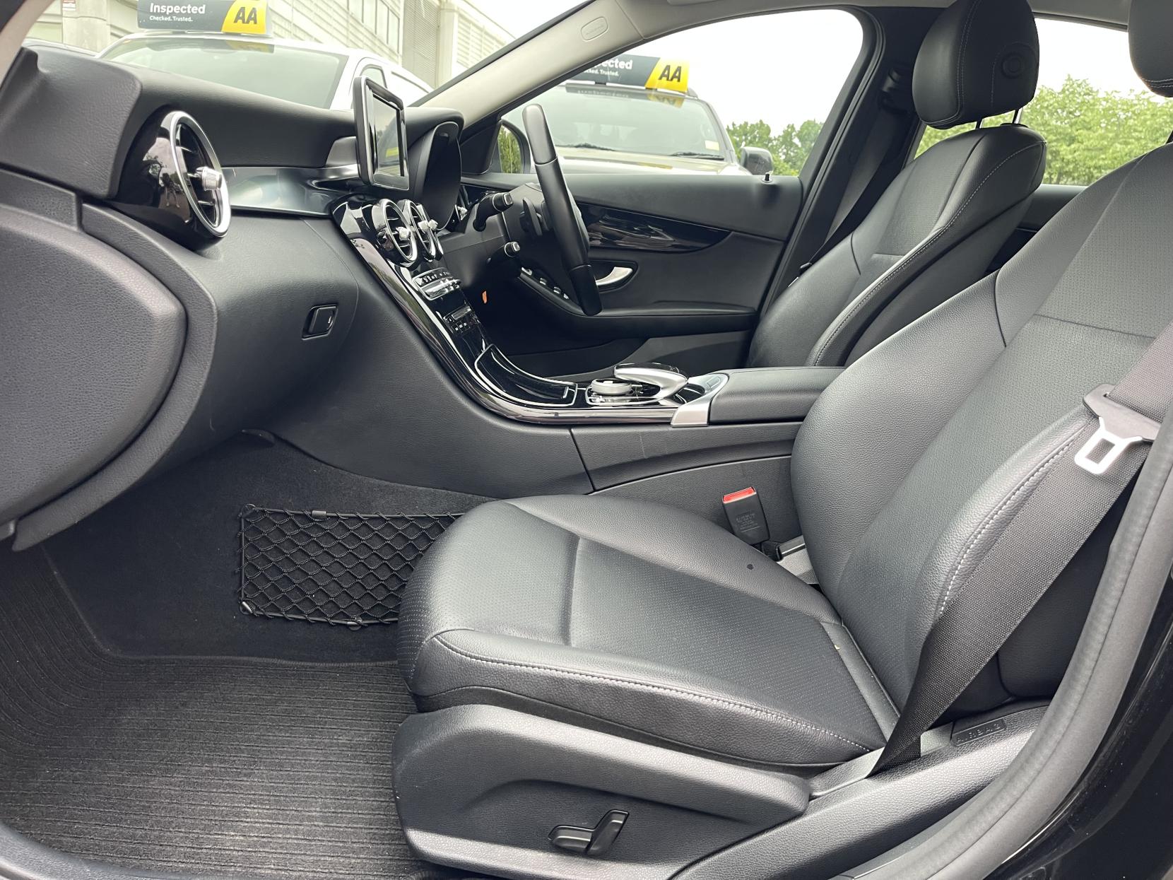 Mercedes-Benz C Class 2.1 C220 BlueTEC SE Saloon 4dr Diesel G-Tronic+ Euro 6 (s/s) (170 ps)