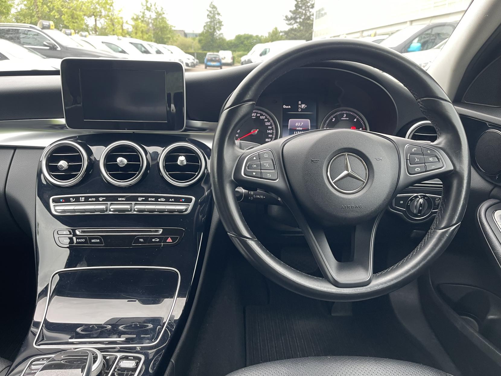 Mercedes-Benz C Class 2.1 C220 BlueTEC SE Saloon 4dr Diesel G-Tronic+ Euro 6 (s/s) (170 ps)