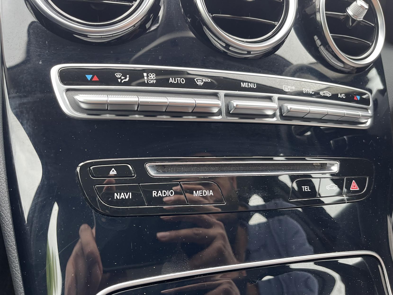 Mercedes-Benz C Class 2.1 C220 BlueTEC SE Saloon 4dr Diesel G-Tronic+ Euro 6 (s/s) (170 ps)