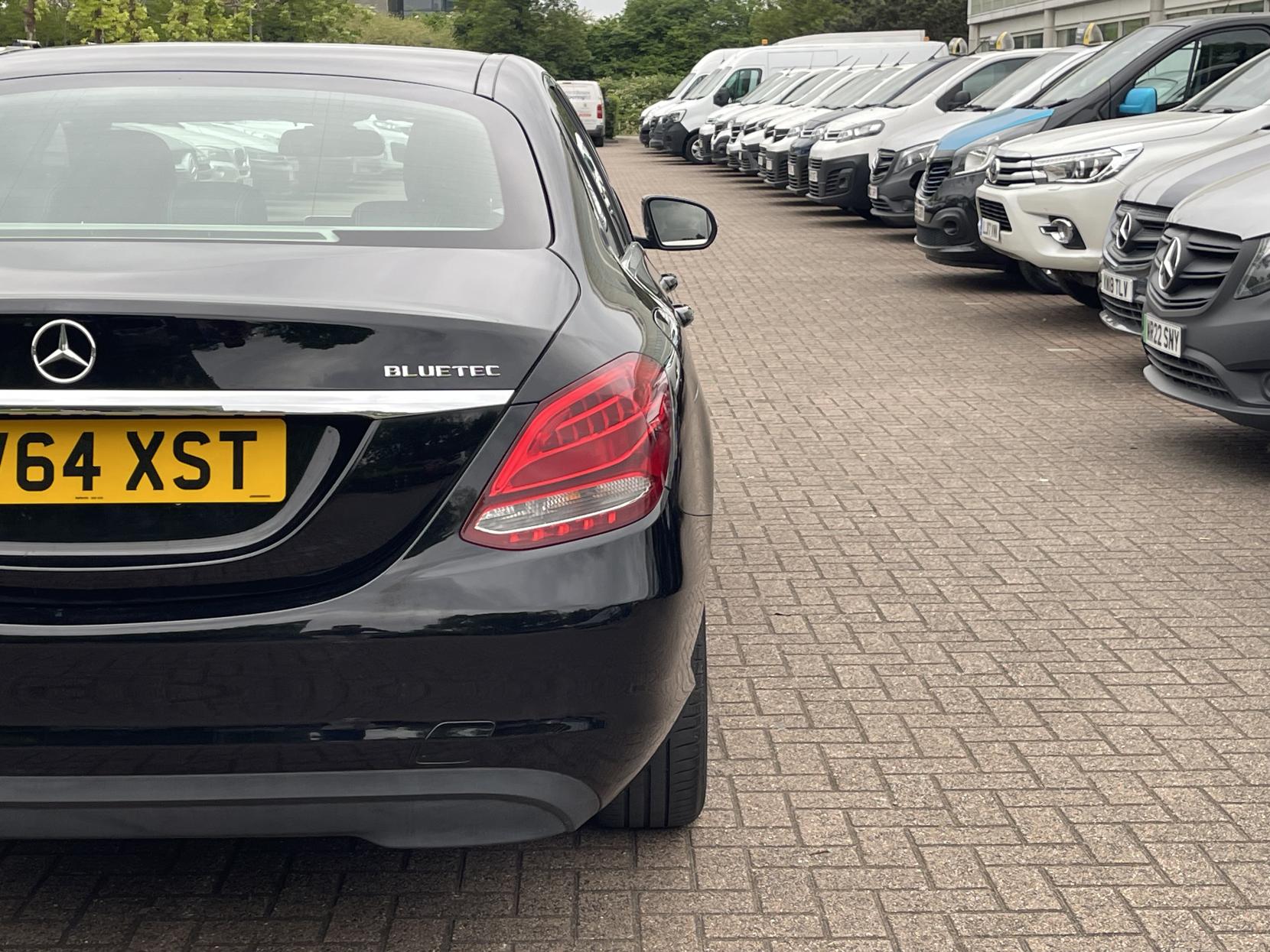Mercedes-Benz C Class 2.1 C220 BlueTEC SE Saloon 4dr Diesel G-Tronic+ Euro 6 (s/s) (170 ps)
