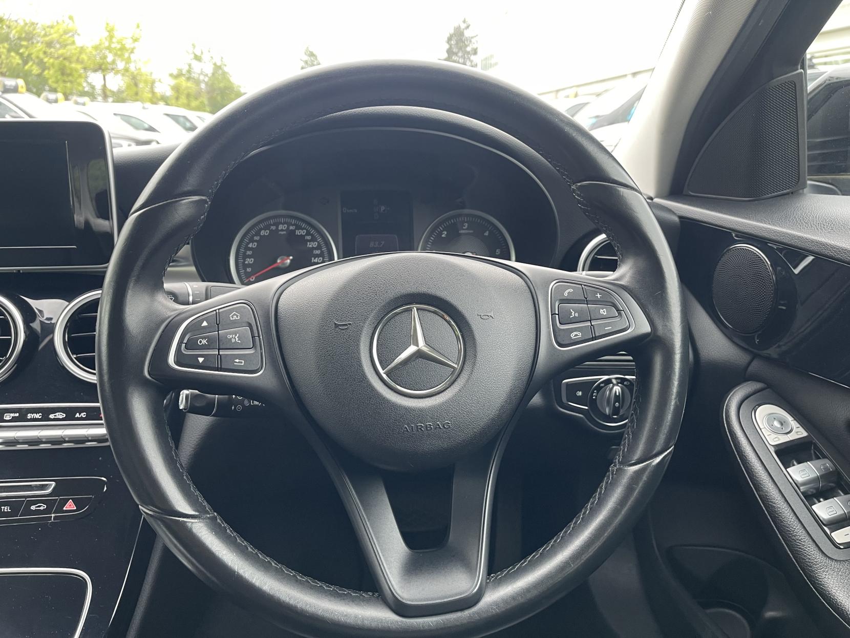 Mercedes-Benz C Class 2.1 C220 BlueTEC SE Saloon 4dr Diesel G-Tronic+ Euro 6 (s/s) (170 ps)