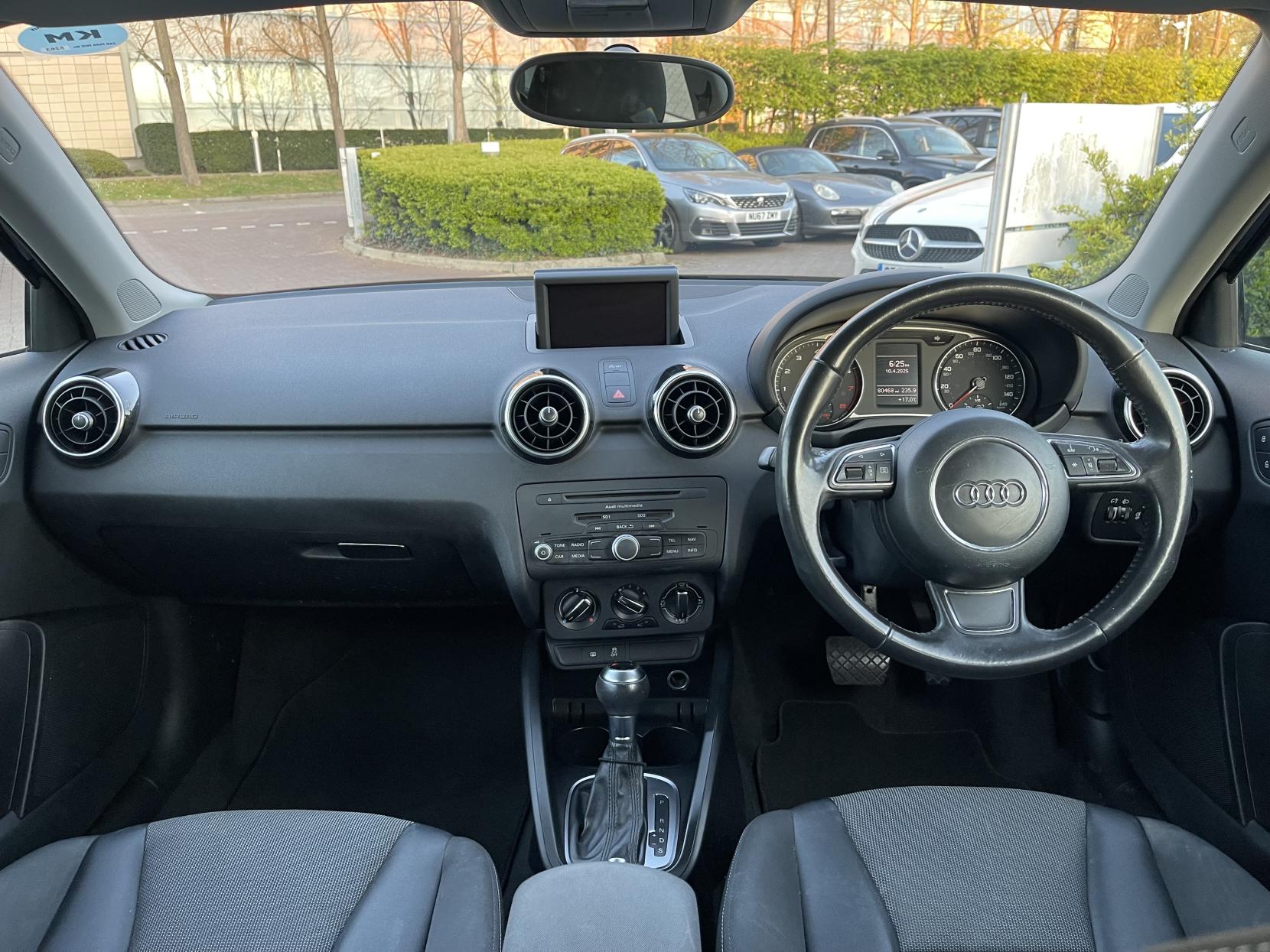 Audi A1 1.4 TFSI Sport Hatchback 3dr Petrol S Tronic Euro 5 (s/s) (122 ps)