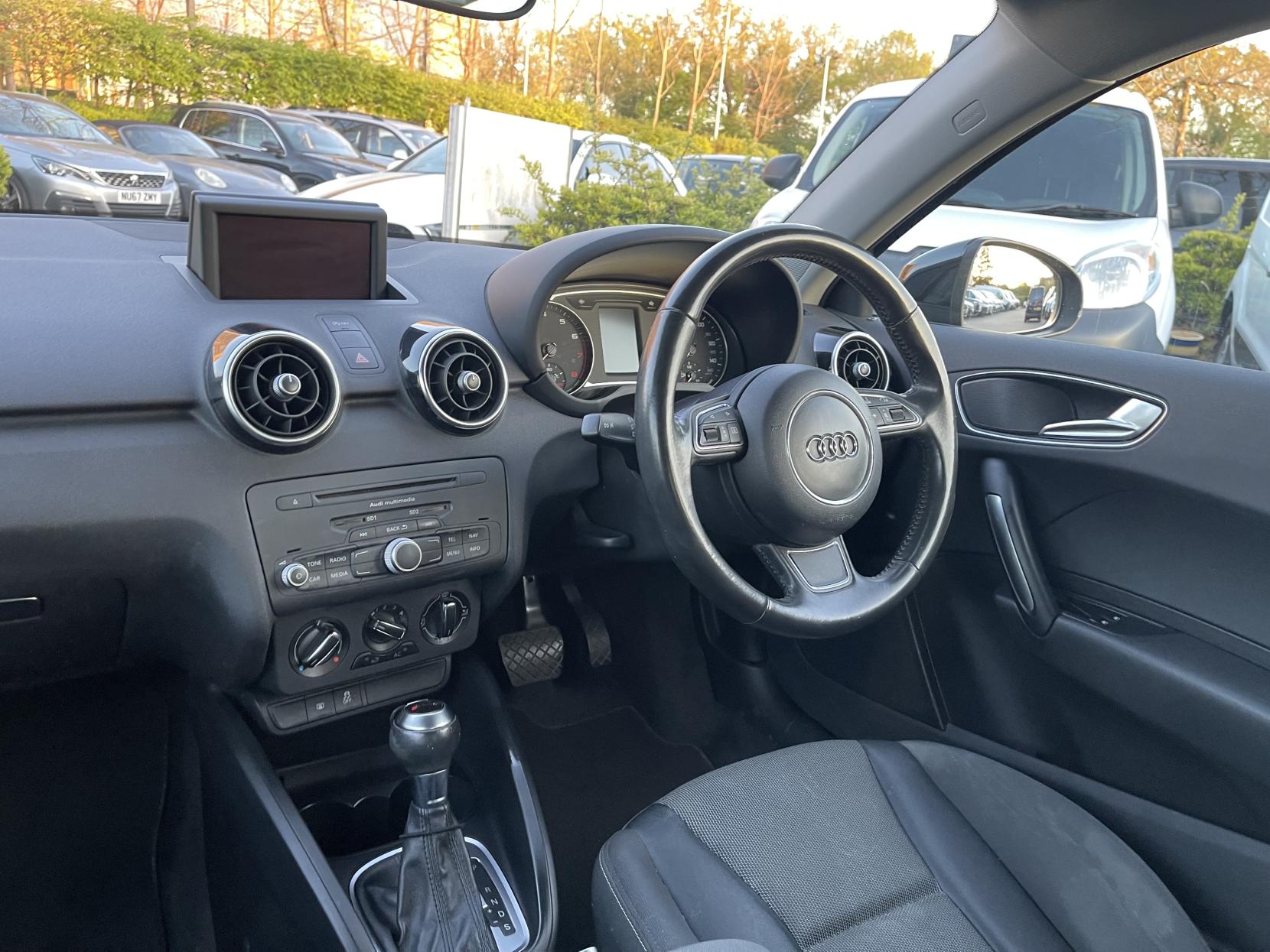 Audi A1 1.4 TFSI Sport Hatchback 3dr Petrol S Tronic Euro 5 (s/s) (122 ps)
