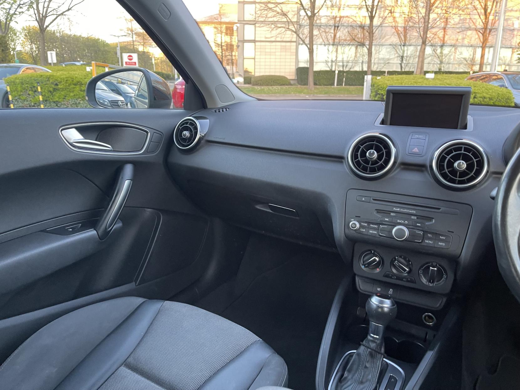 Audi A1 1.4 TFSI Sport Hatchback 3dr Petrol S Tronic Euro 5 (s/s) (122 ps)