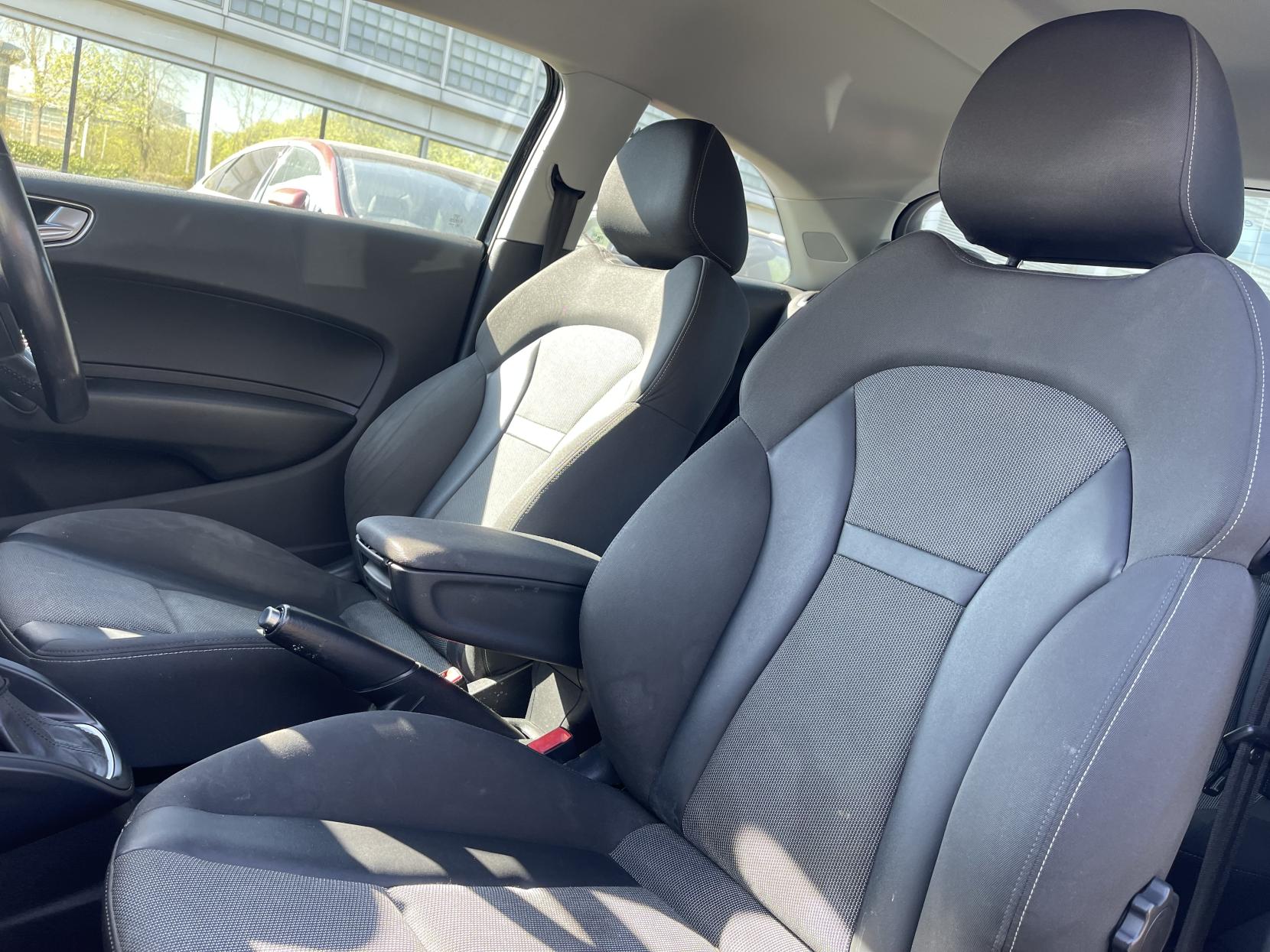 Audi A1 1.4 TFSI Sport Hatchback 3dr Petrol S Tronic Euro 5 (s/s) (122 ps)