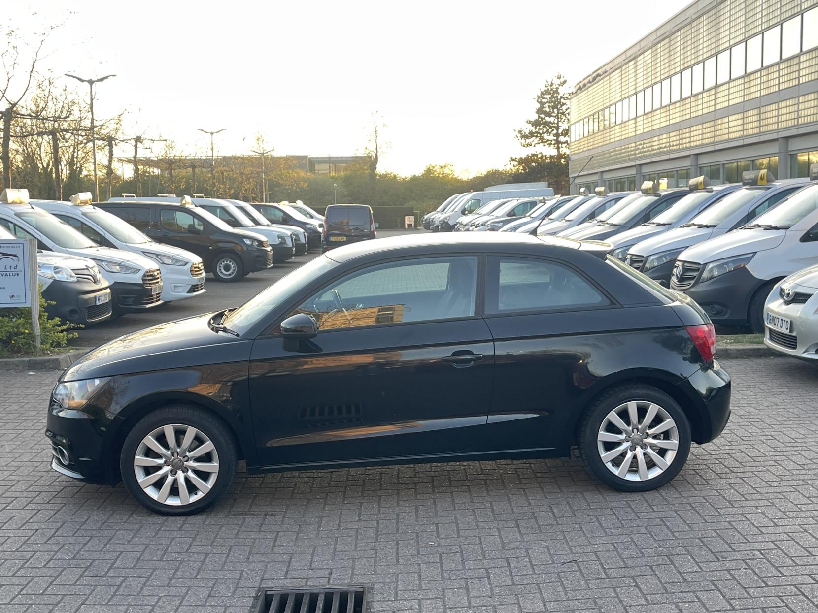 Audi A1 1.4 TFSI Sport Hatchback 3dr Petrol S Tronic Euro 5 (s/s) (122 ps)