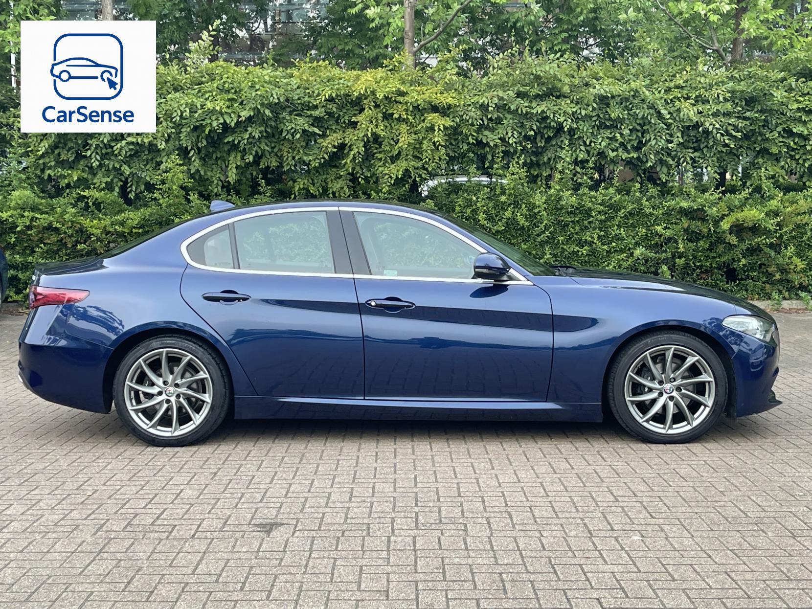Alfa Romeo Giulia 2.2 TD Super Saloon 4dr Diesel Auto Euro 6 (s/s) (180 ps)