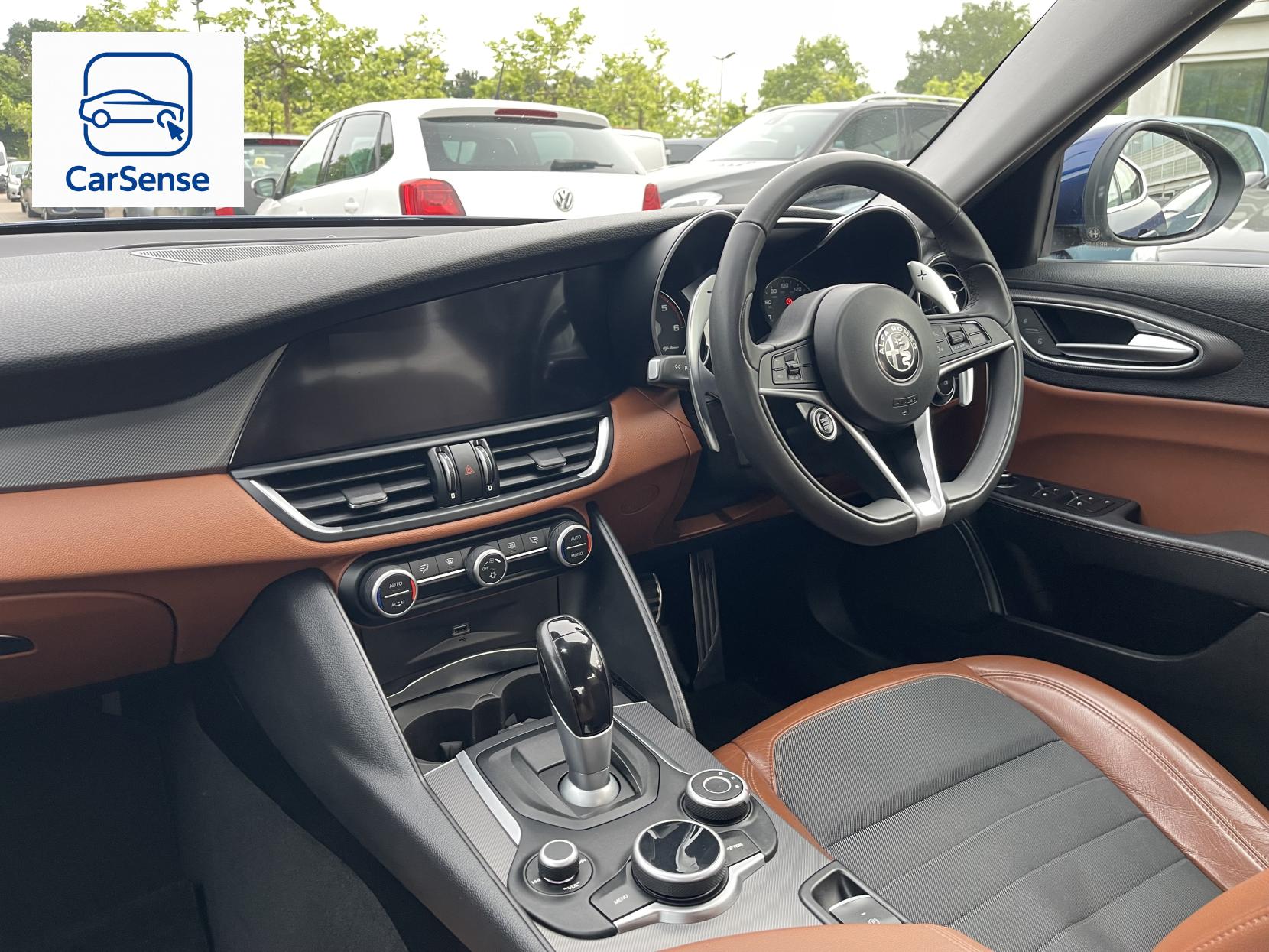 Alfa Romeo Giulia 2.2 TD Super Saloon 4dr Diesel Auto Euro 6 (s/s) (180 ps)