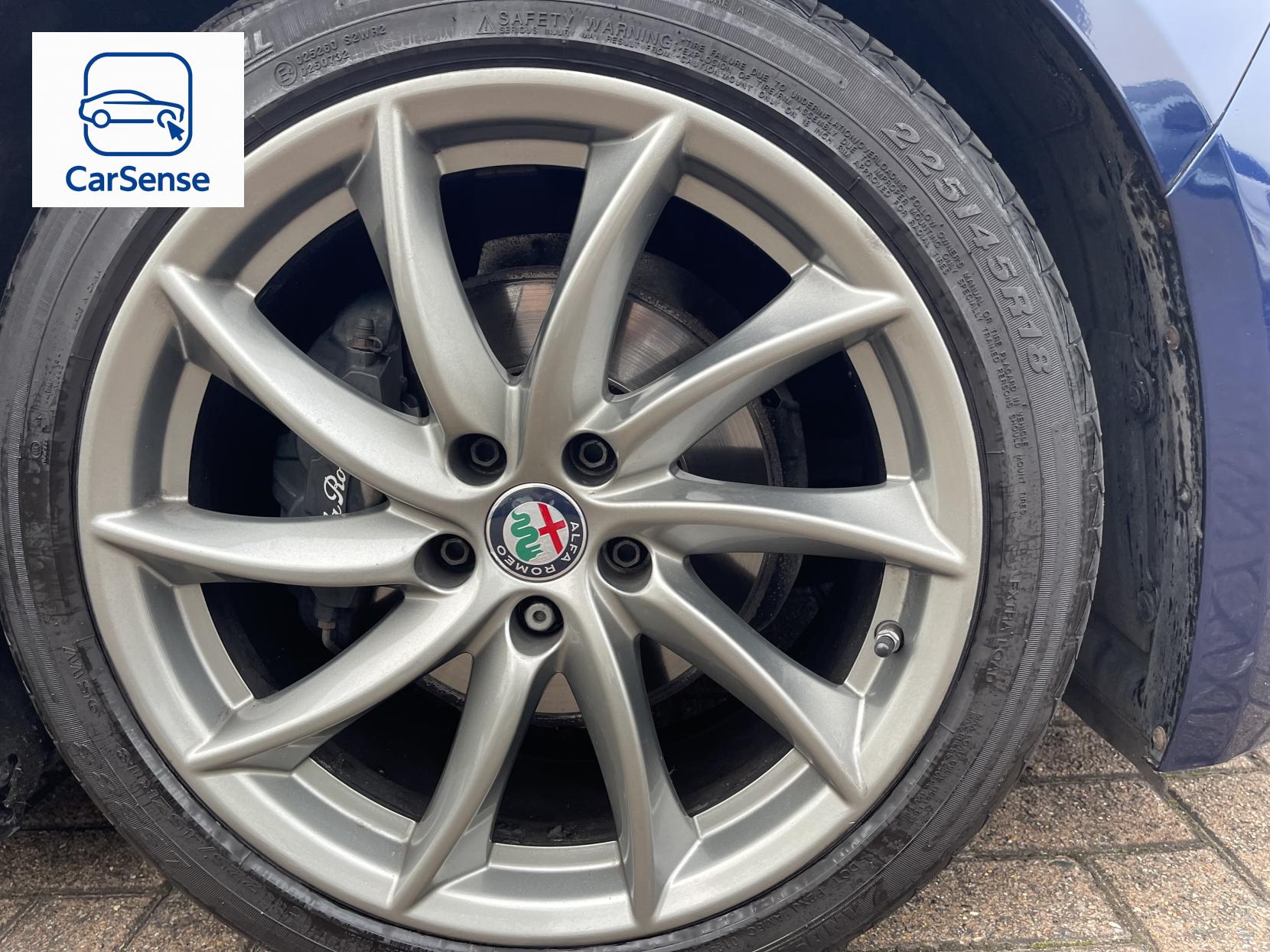 Alfa Romeo Giulia 2.2 TD Super Saloon 4dr Diesel Auto Euro 6 (s/s) (180 ps)
