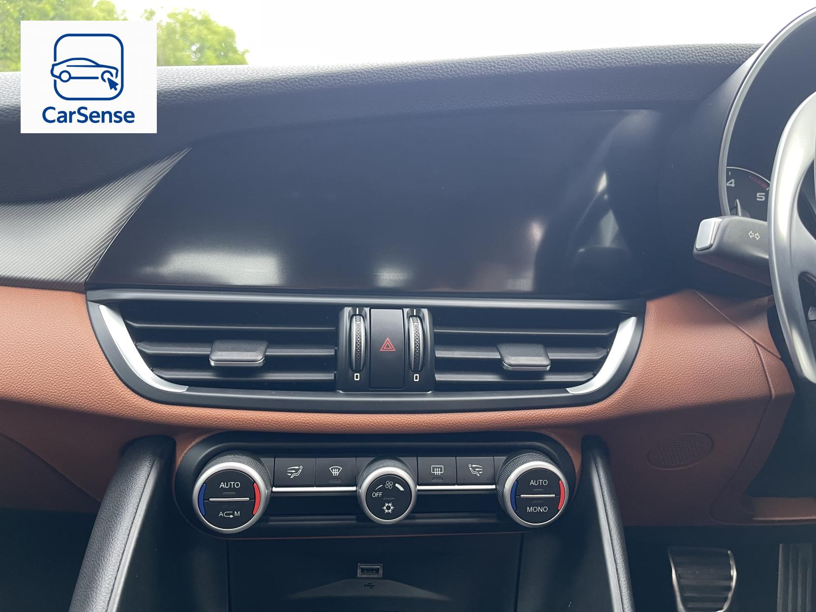 Alfa Romeo Giulia 2.2 TD Super Saloon 4dr Diesel Auto Euro 6 (s/s) (180 ps)
