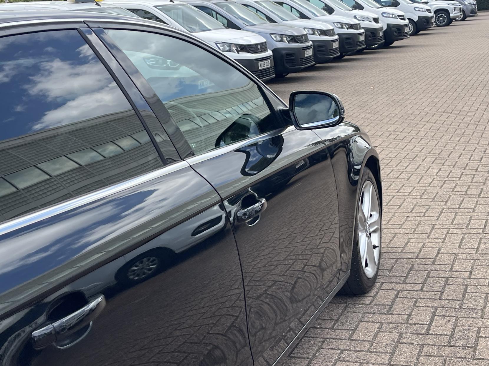 Audi A4 1.8 TFSI SE Saloon 4dr Petrol Manual Euro 5 (s/s) (120 ps)