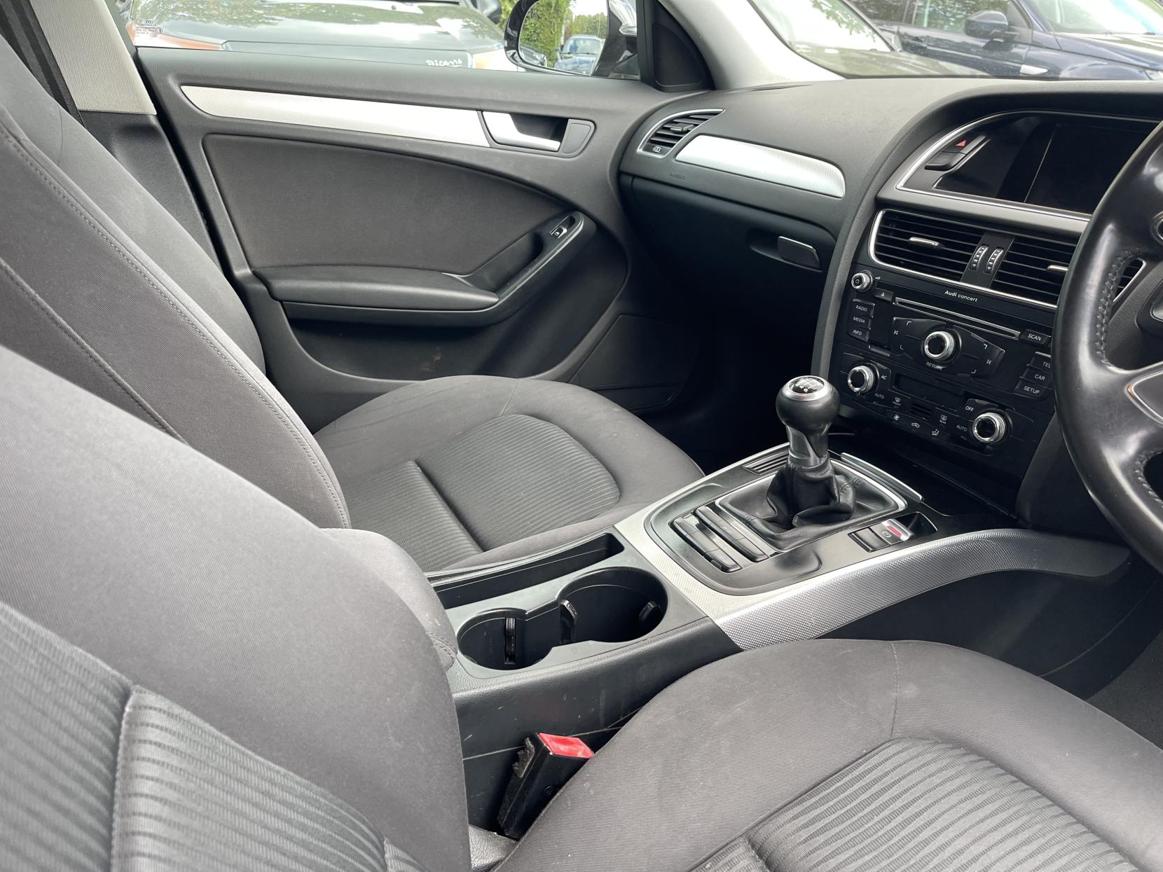 Audi A4 1.8 TFSI SE Saloon 4dr Petrol Manual Euro 5 (s/s) (120 ps)