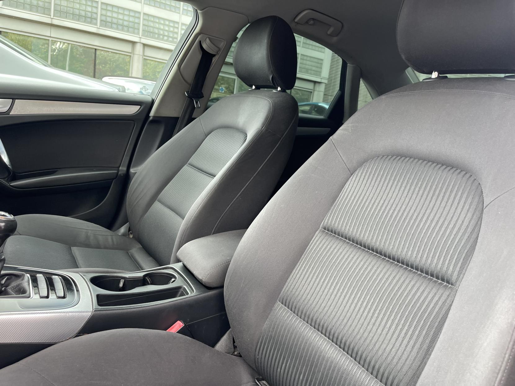 Audi A4 1.8 TFSI SE Saloon 4dr Petrol Manual Euro 5 (s/s) (120 ps)