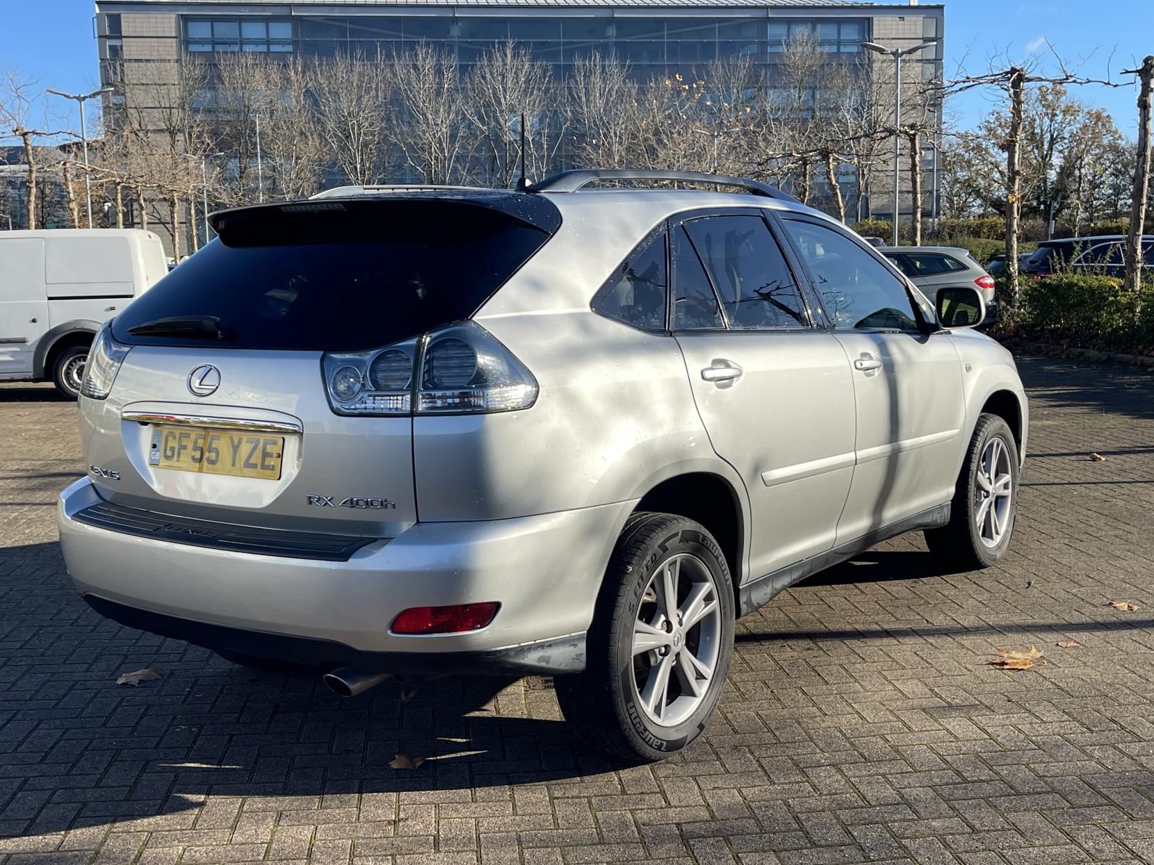 Lexus RX 3.3 400h SE SUV 5dr Petrol Hybrid CVT (192 g/km, 208 bhp)