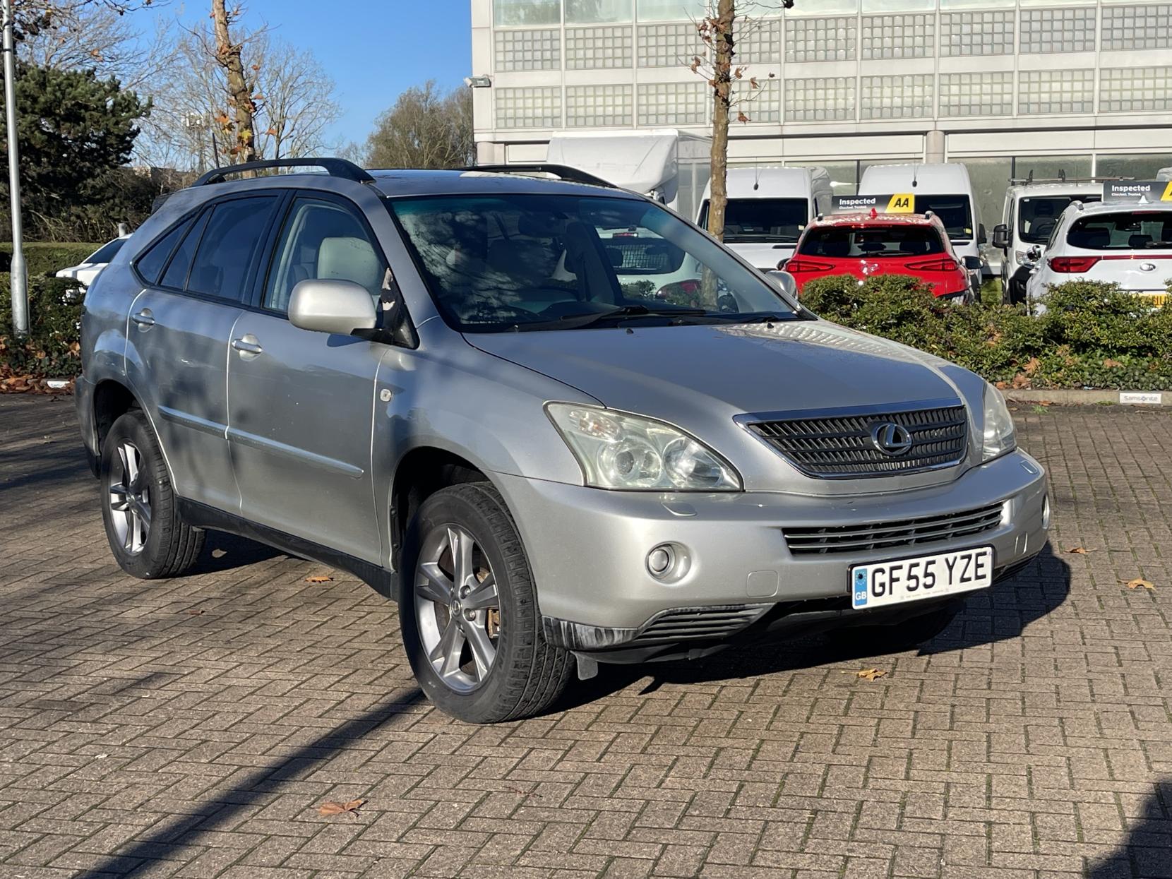 Lexus RX 3.3 400h SE SUV 5dr Petrol Hybrid CVT (192 g/km, 208 bhp)